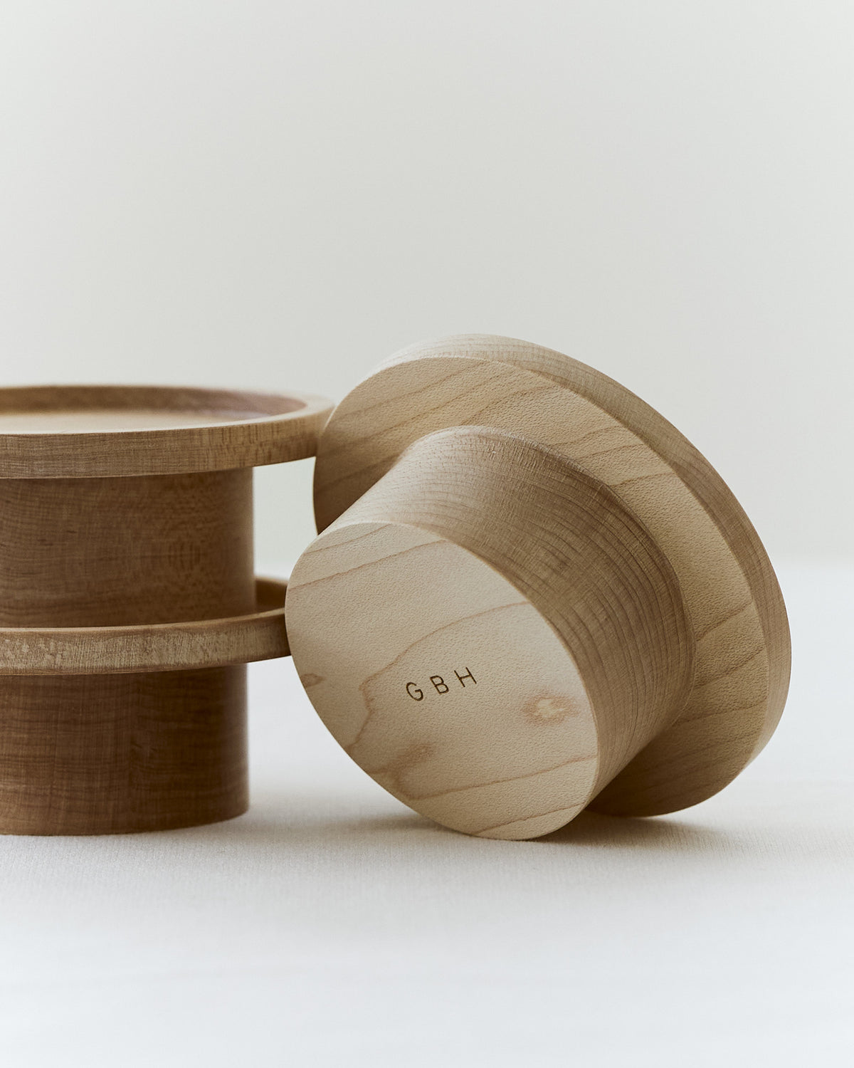 WOOD PLATE / PEDESTAL