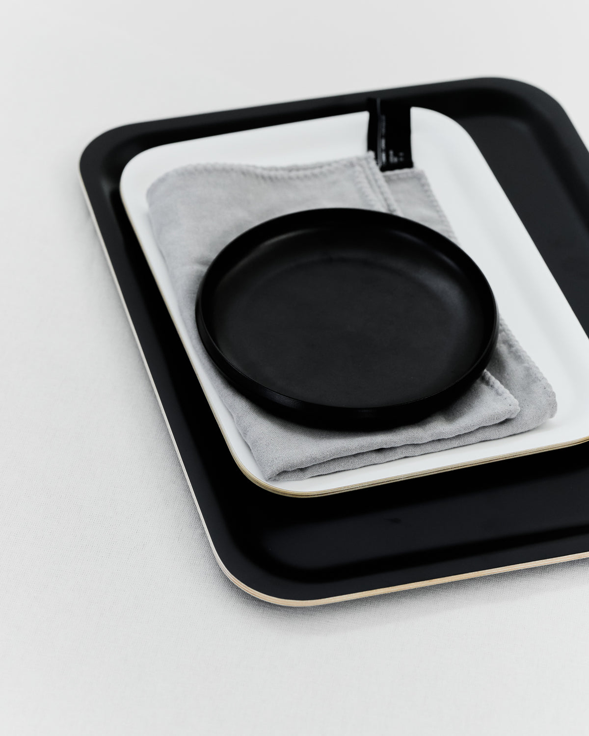 SERVING TRAY / ASH