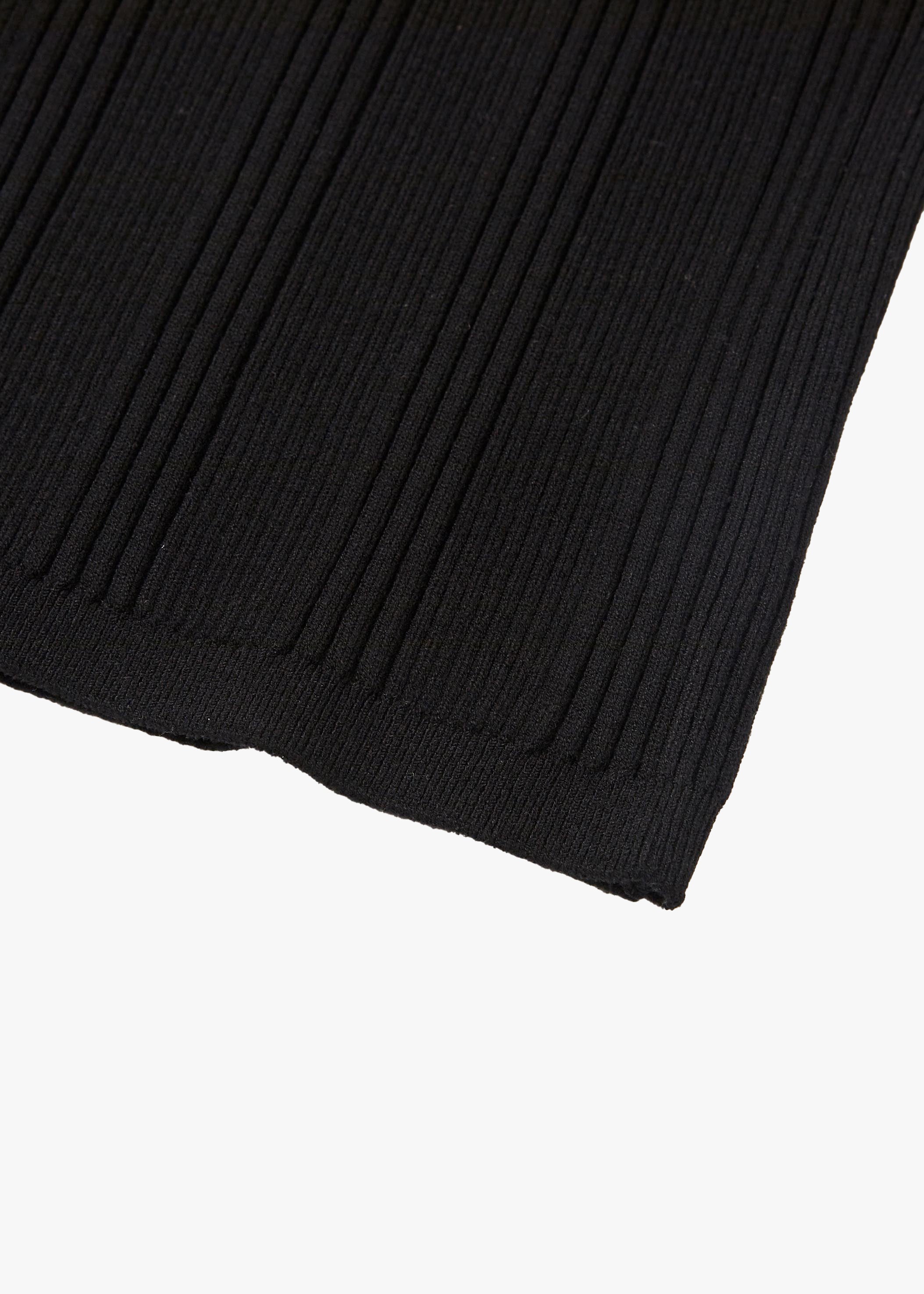 RIBBED SLIM SLEEVELESS TOP