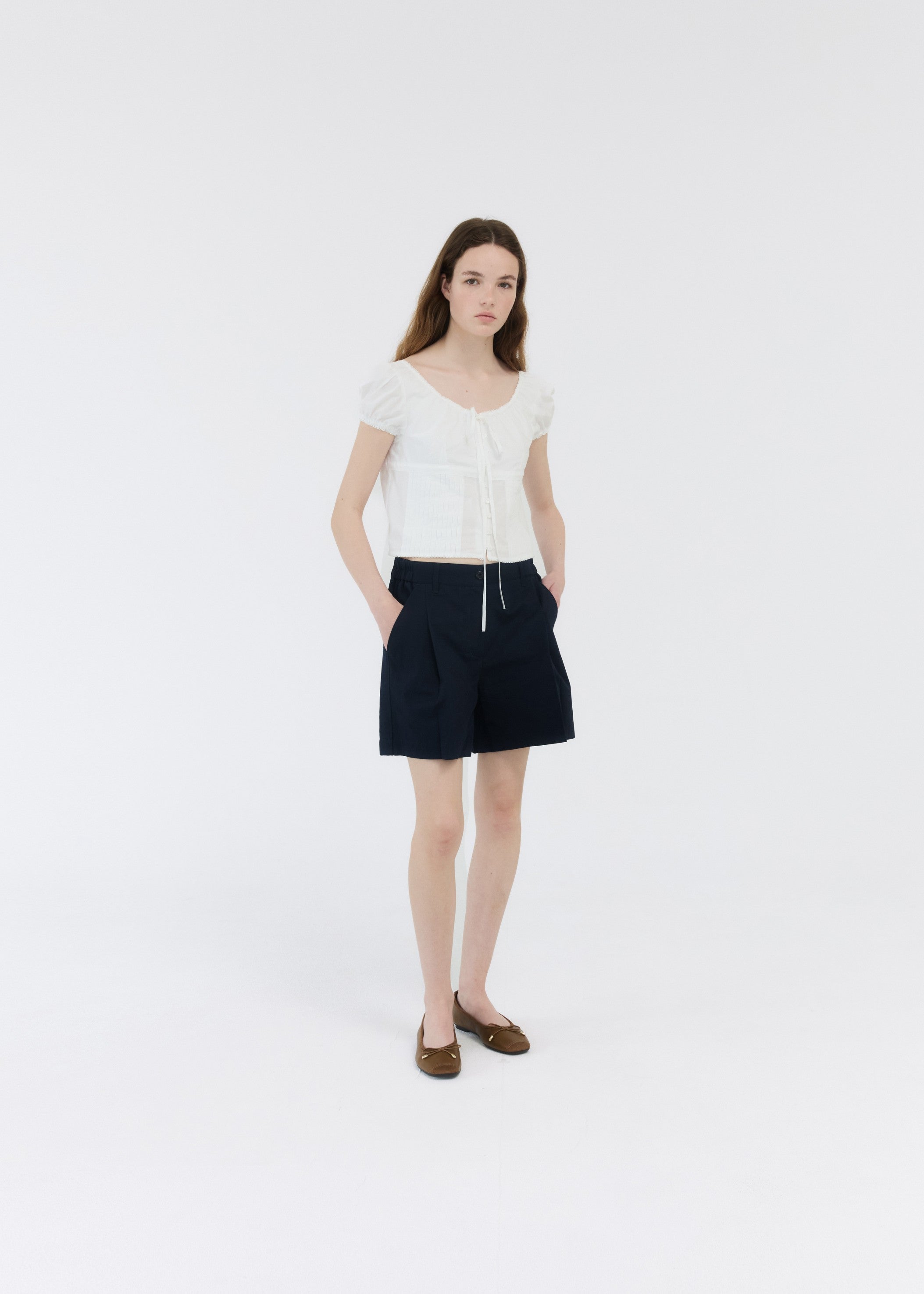 PINTUCK DETAIL CAB SLEEVE TOP