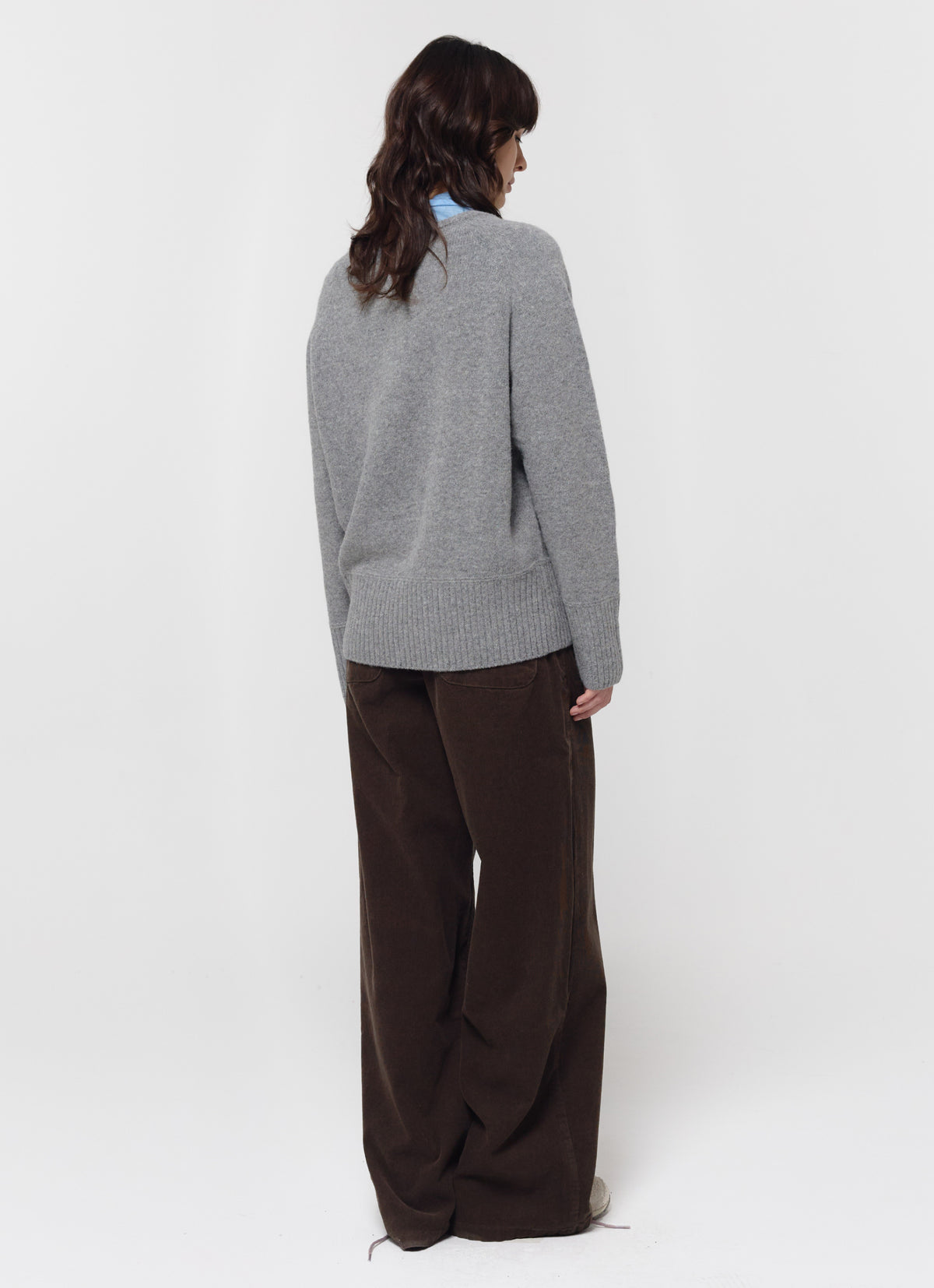 26FW WOOL V-NECK SWEATER