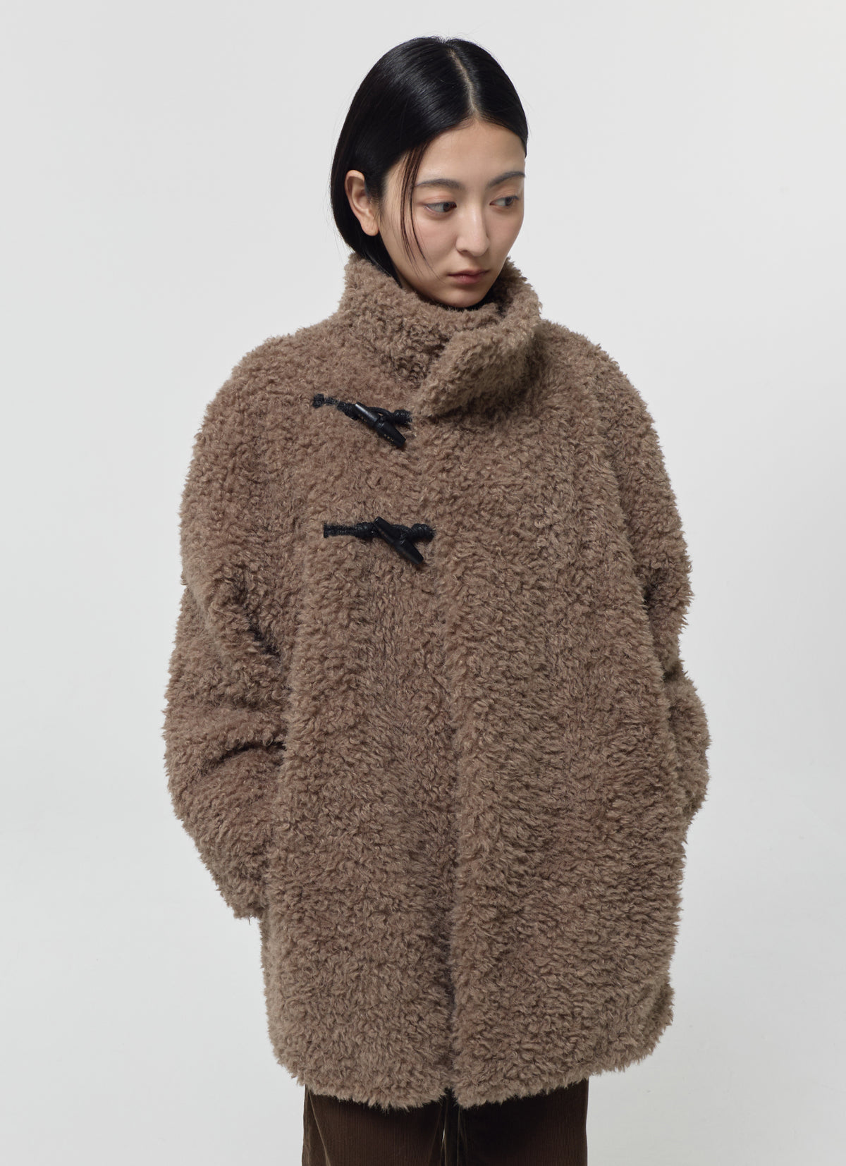26FW HIGH-NECK TOGGLE FUR COAT