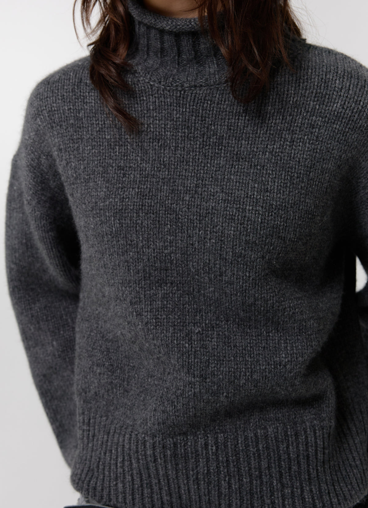 26FW FOX CASHMERE ROLL TURTLENECK
