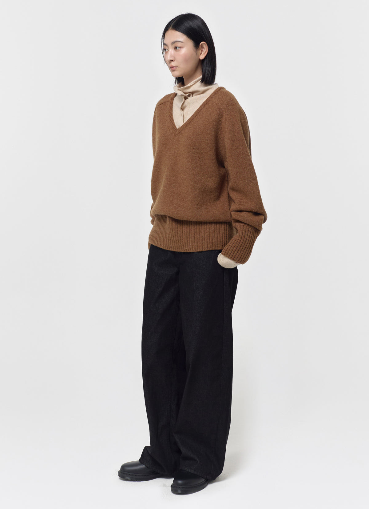 26FW WOOL V-NECK SWEATER