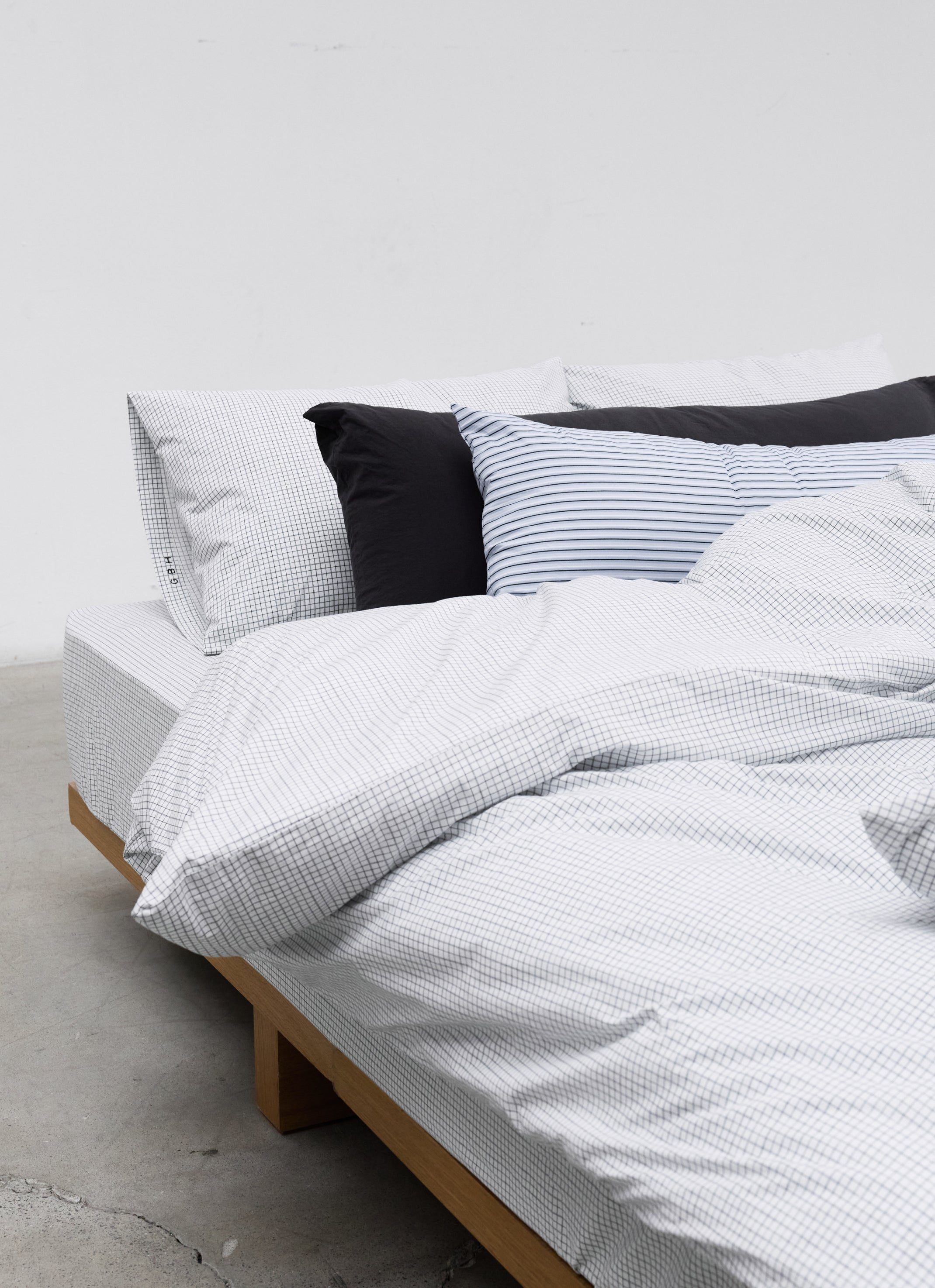 LUMBAR PILLOWCASE / 6 COLORS