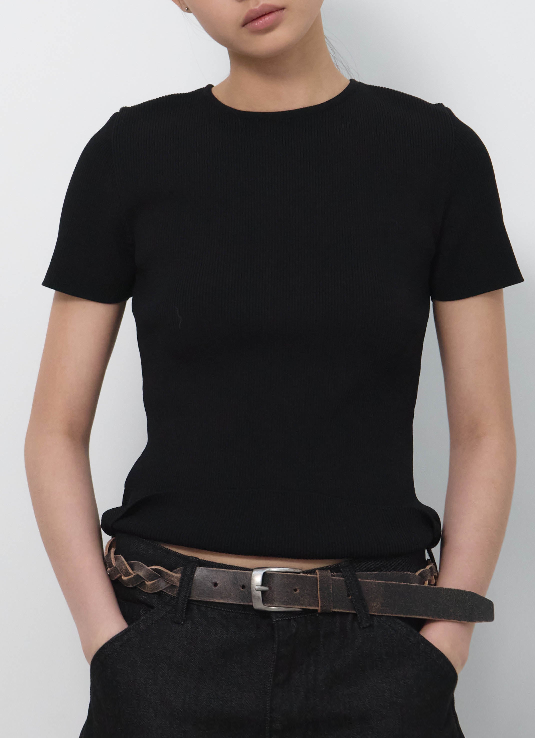 RIBBED HALF SLEEVE KNIT