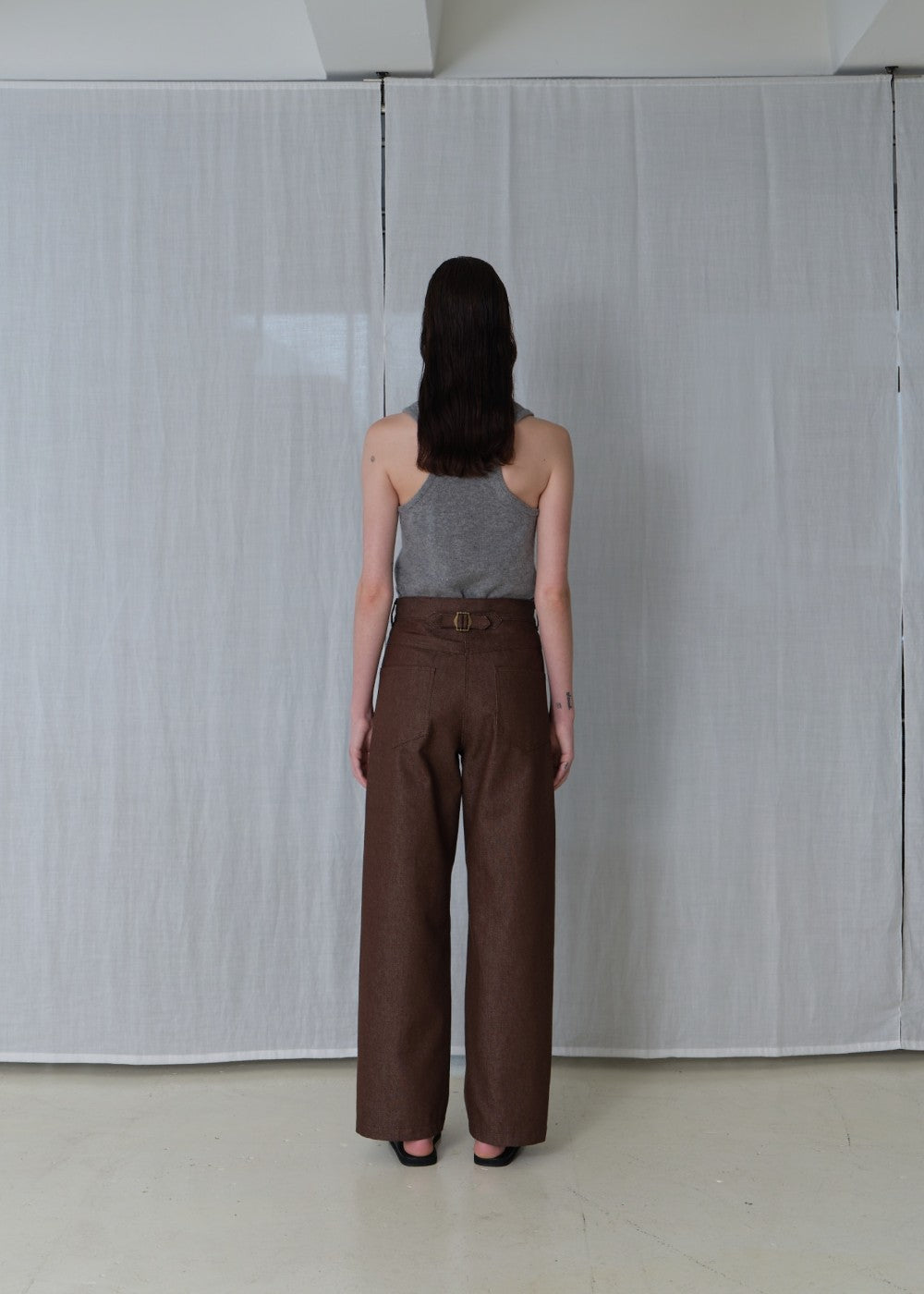 upload_20240925__APA3DM010BRS_03_cinch-back denim-brown_4.jpg