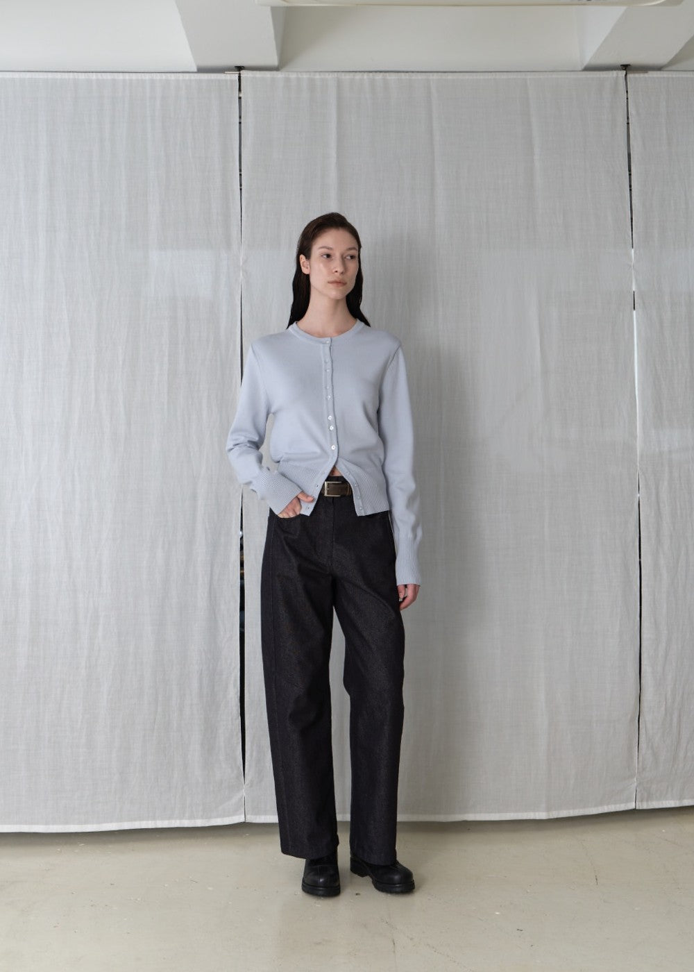 upload_20240925__APA3DM010BRS_14_cinch-back denim-navy_2.jpg