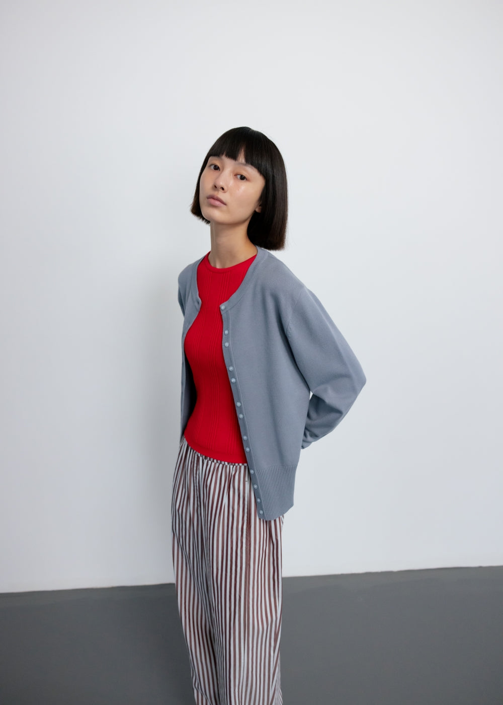 upload_20250124_APA3CD010ABFF_11_완_BUTTON CARDIGAN_ASH BLUE_6.jpg