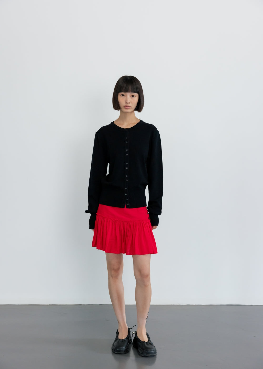 upload_20250124_APA3CD010BKFF_14_완_BUTTON CARDIGAN_BLACK_10.jpg