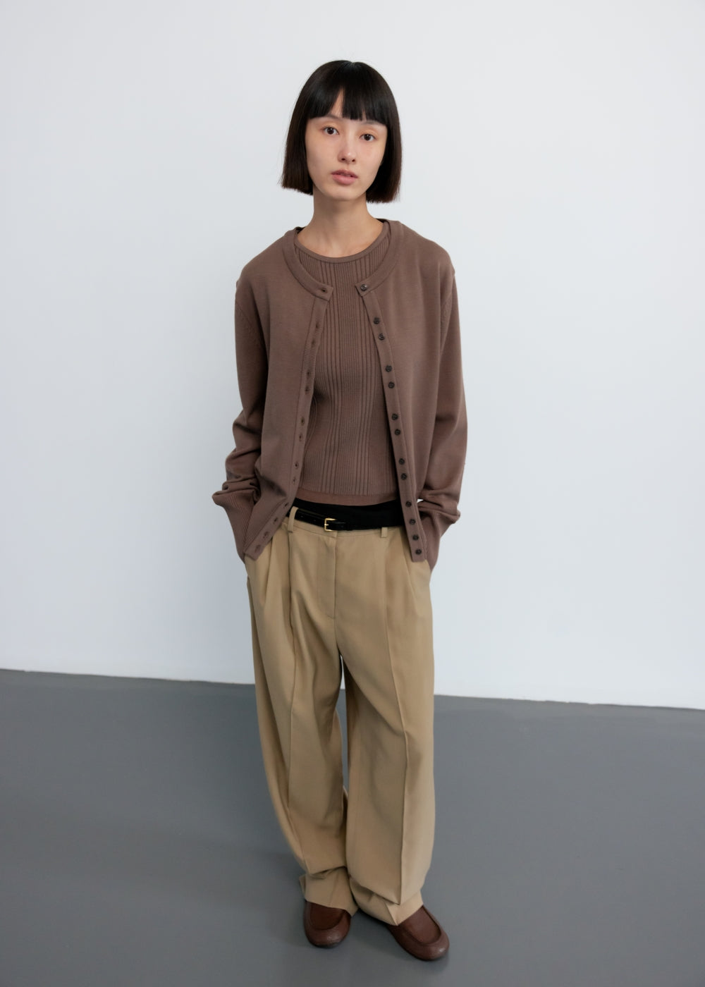 upload_20250124_APA3CD010CCFF_12_완_BUTTON CARDIGAN_COCOA_8.jpg