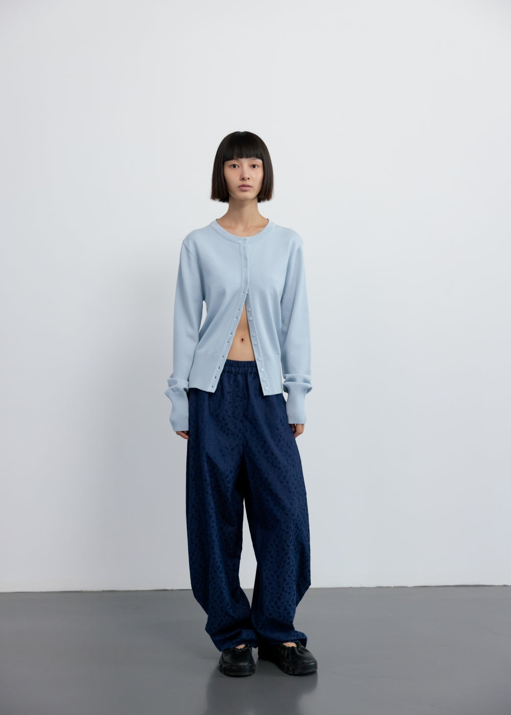 upload_20250124_APA3CD010LBFF_07_완_BUTTON CARDIGAN_LIGHT BLUE_2.jpg
