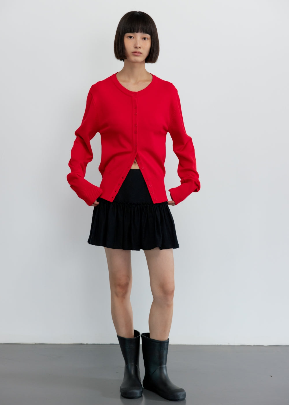 upload_20250124_APA3CD010RDFF_10_완_BUTTON CARDIGAN_RED_5.jpg