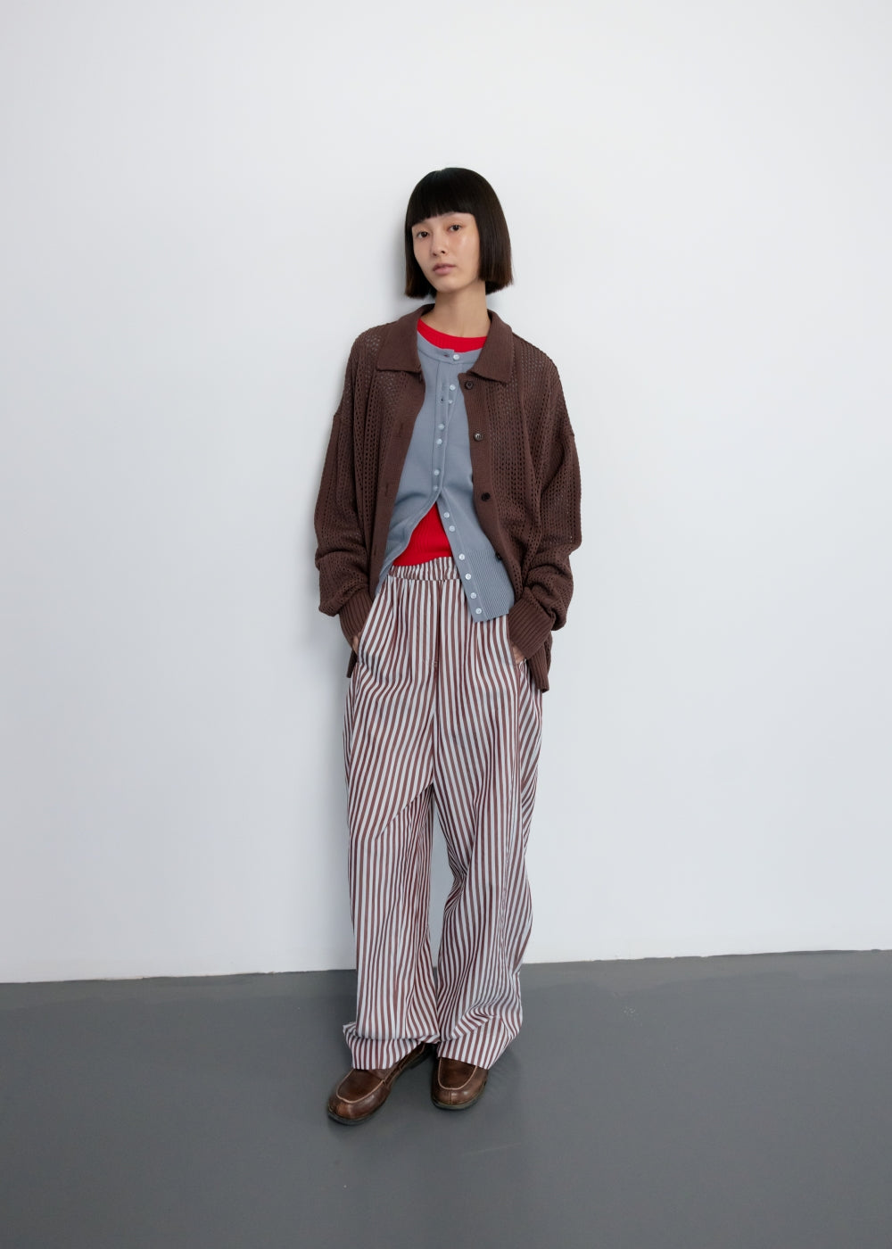 upload_20250124_APB1CD030BRFF_10_완_CROCHET OVER-FIT CARDIGAN_BROWN_4.jpg