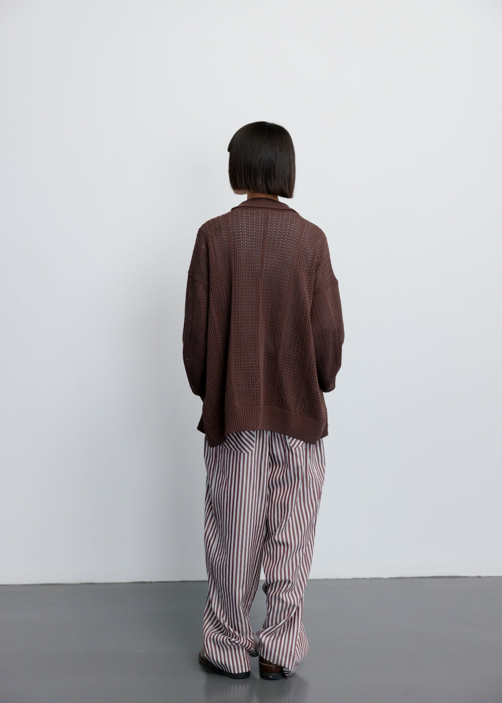 upload_20250124_APB1CD030BRFF_12_완_CROCHET OVER-FIT CARDIGAN_BROWN_6.jpg