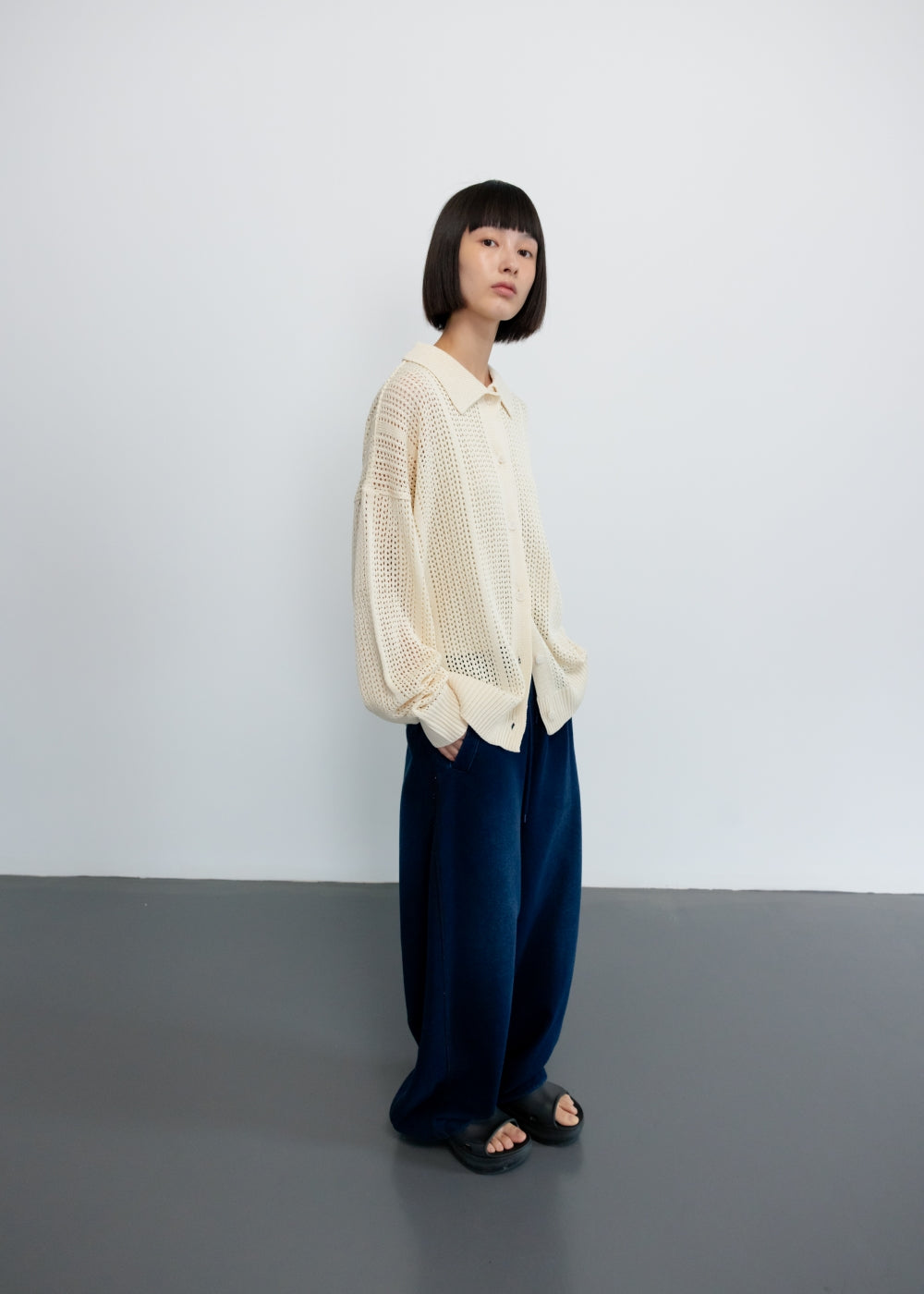 upload_20250124_APB1CD030CRFF_14_완_CROCHET OVER-FIT CARDIGAN_CREAM_8.jpg