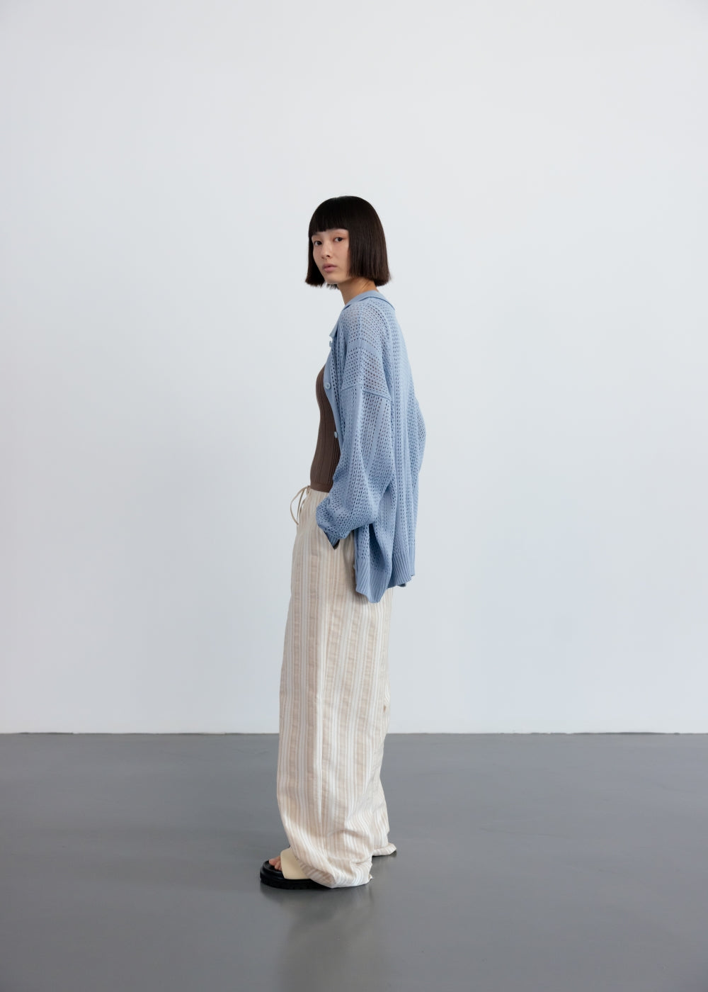 upload_20250124_APB1CD030LBFF_11_완_CROCHET OVER-FIT CARDIGAN_LIGHT BLUE_5.jpg