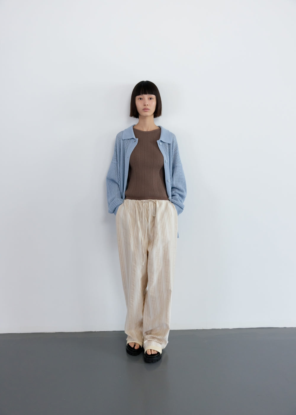 upload_20250124_APB1CD030LBFF_15_완_CROCHET OVER-FIT CARDIGAN_LIGHT BLUE_9.jpg