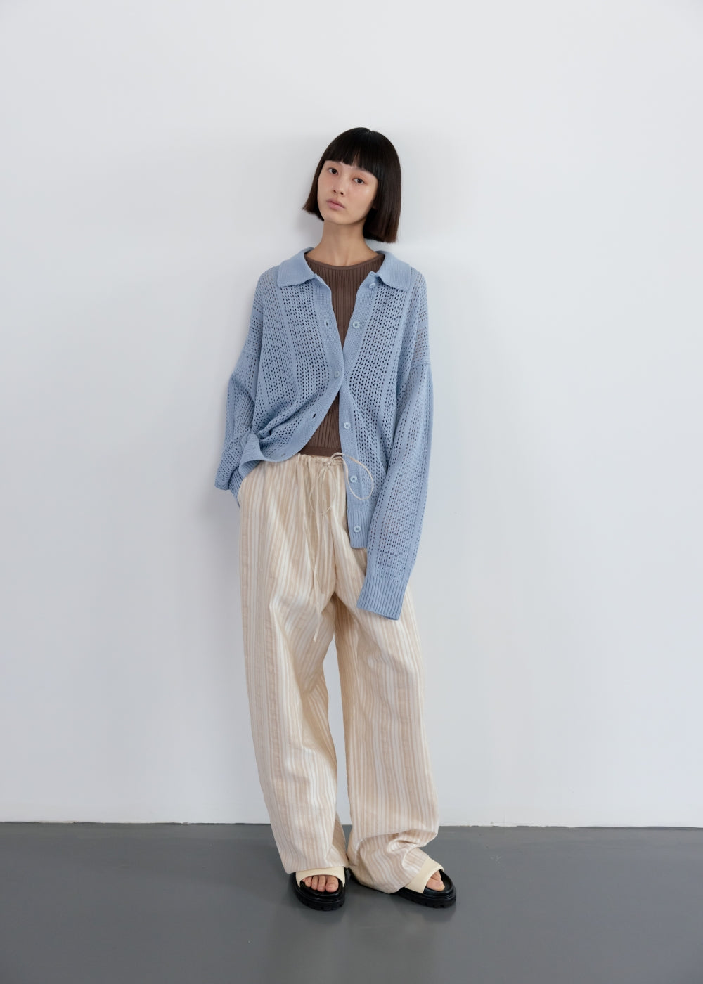 upload_20250124_APB1CD030LBFF_16_완_CROCHET OVER-FIT CARDIGAN_LIGHT BLUE_10.jpg