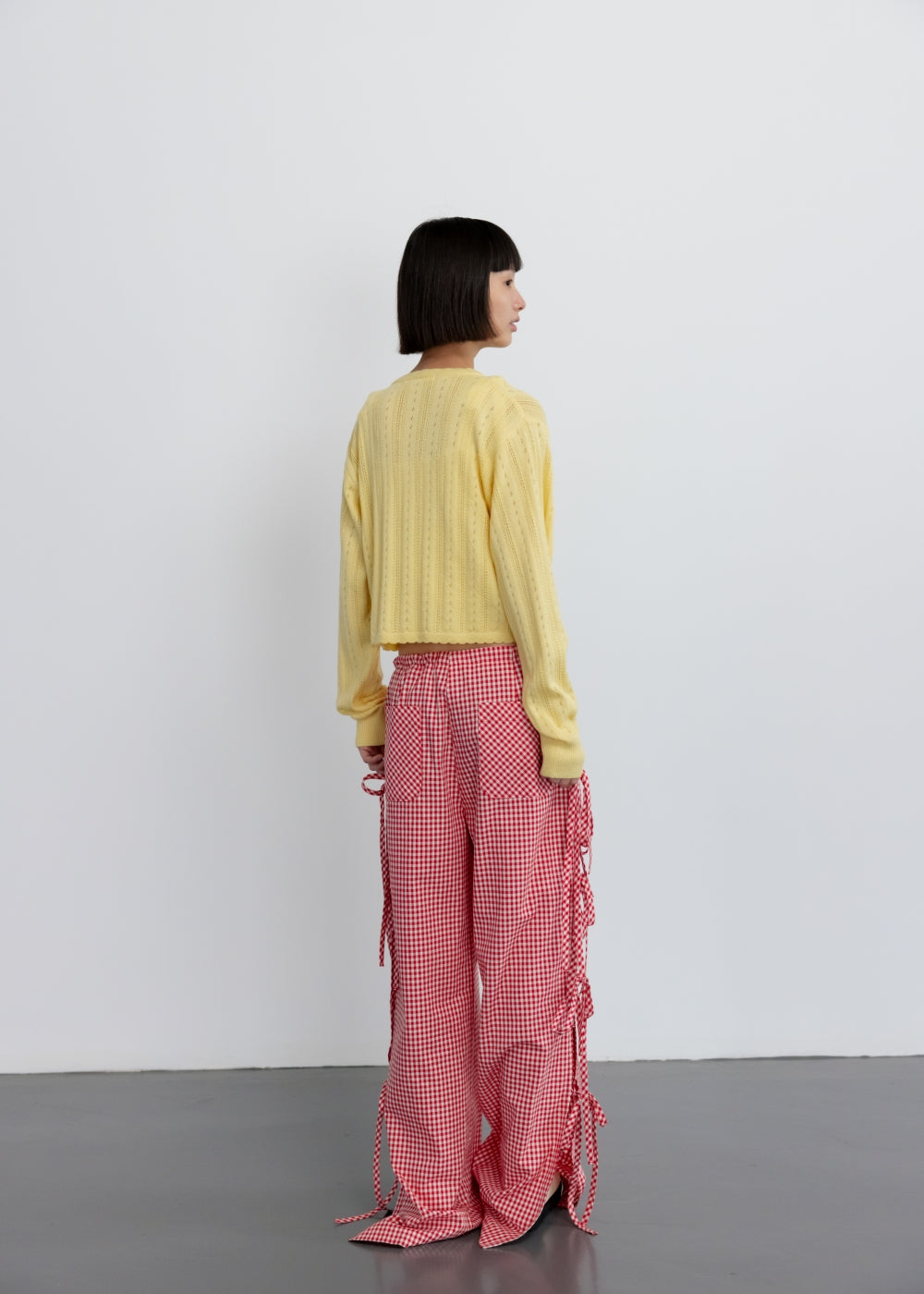 upload_20250124_APB1CD040YEFF_11_완_SCALLOPED CARDIGAN_YELLOW_5.jpg