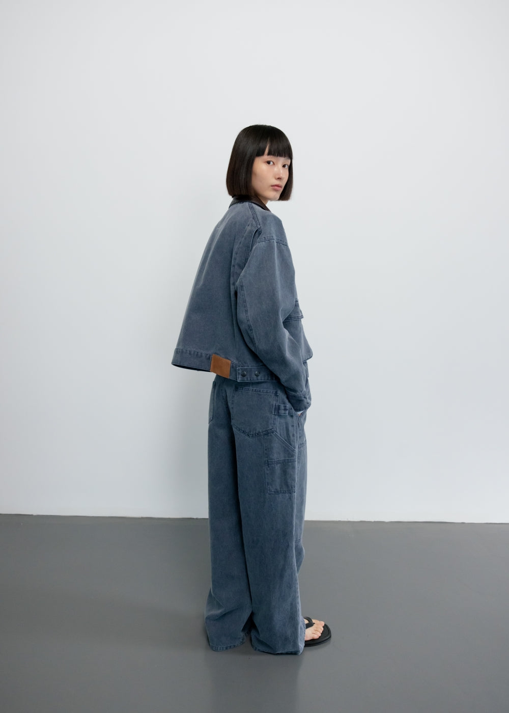 upload_20250124_APB1PT100NYS_10_완_CARPENTER PANTS_NAVY_4.jpg