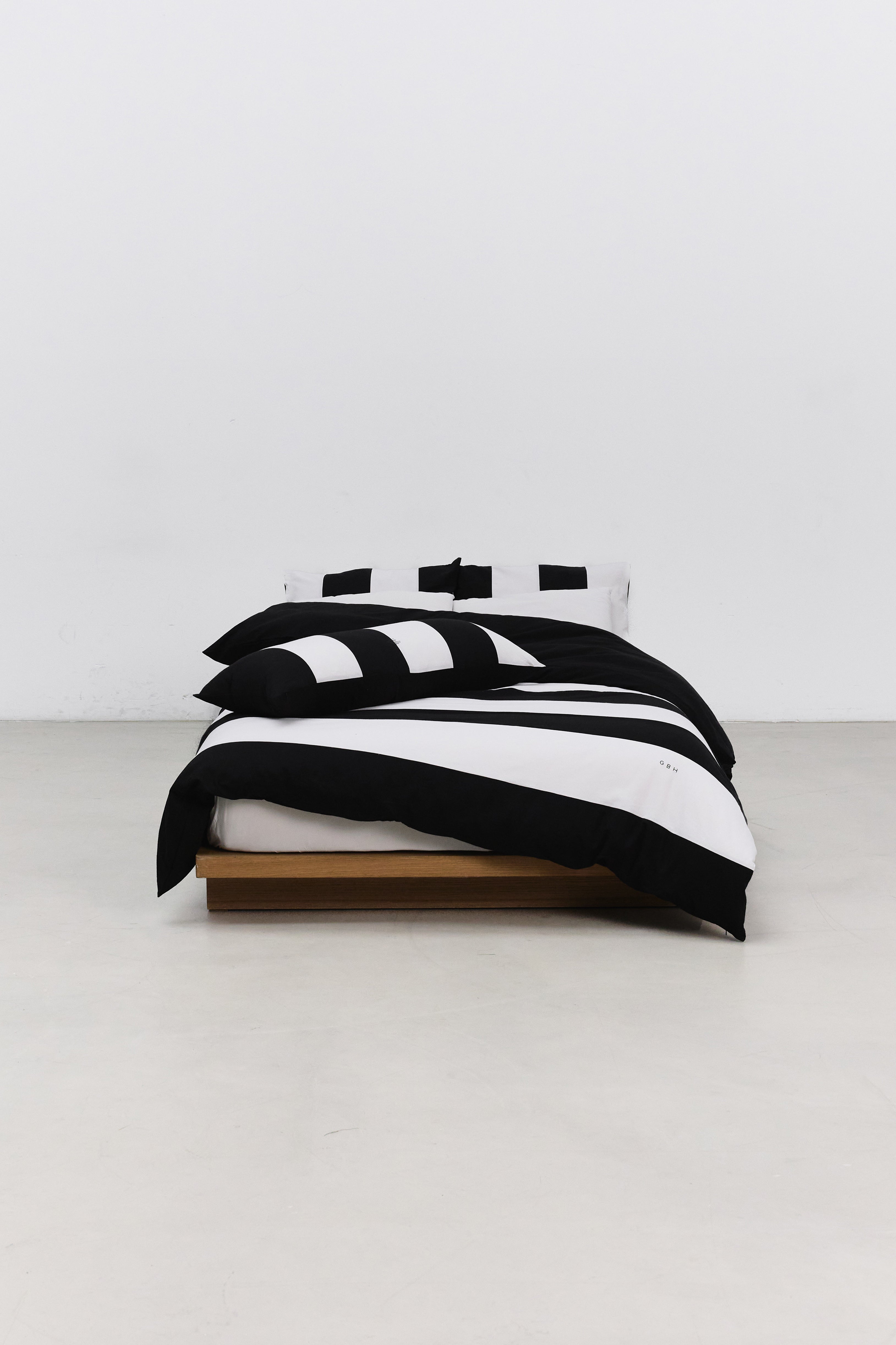 PATCHWORK LONG PILLOWCASE