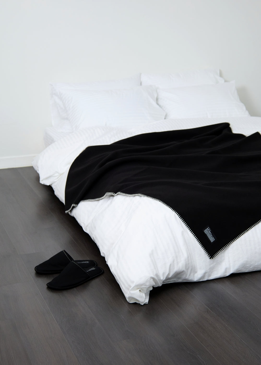 GBH HOME BLANKET BLACK