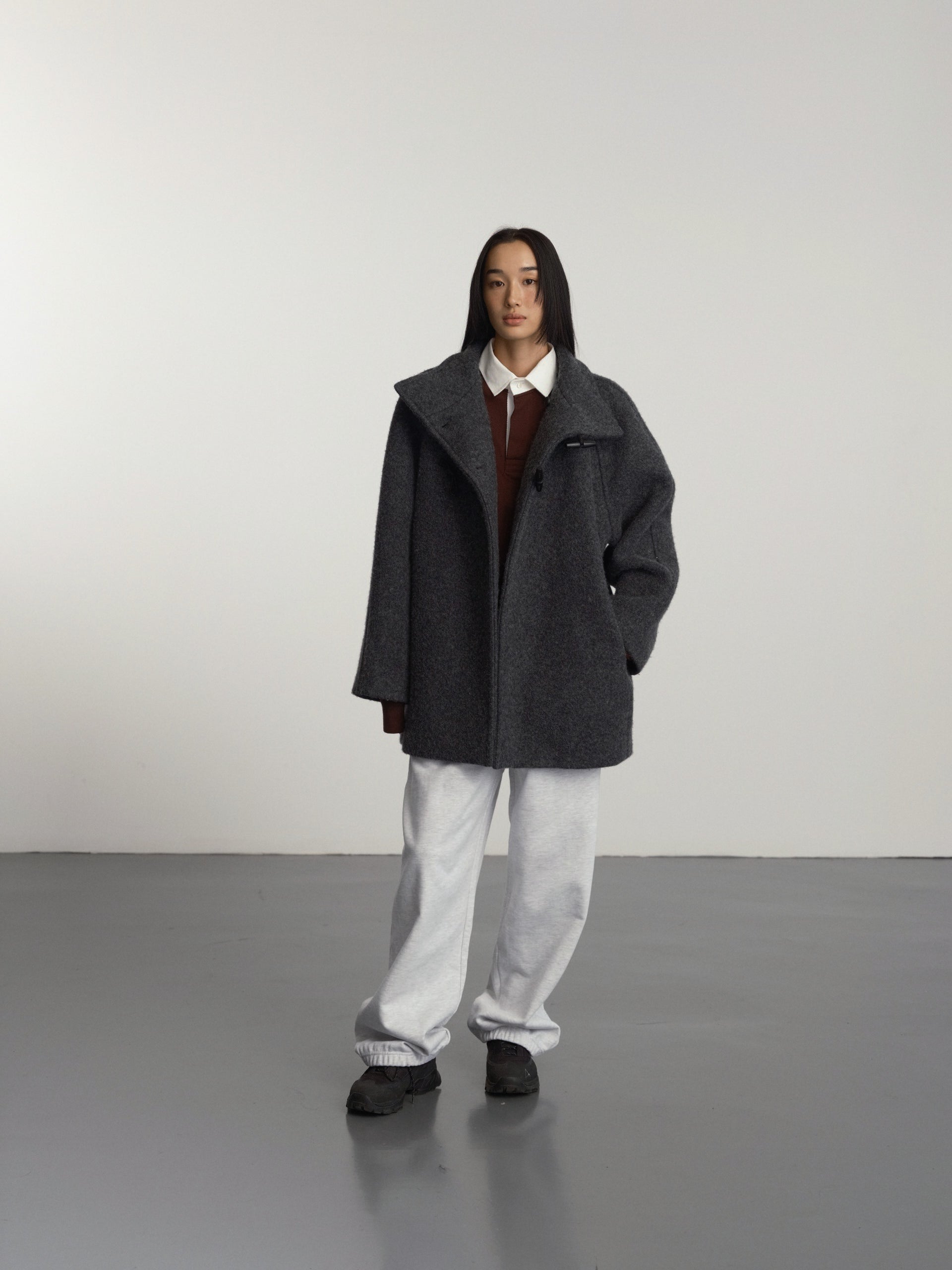 HIGH-NECK TOGGLE COAT