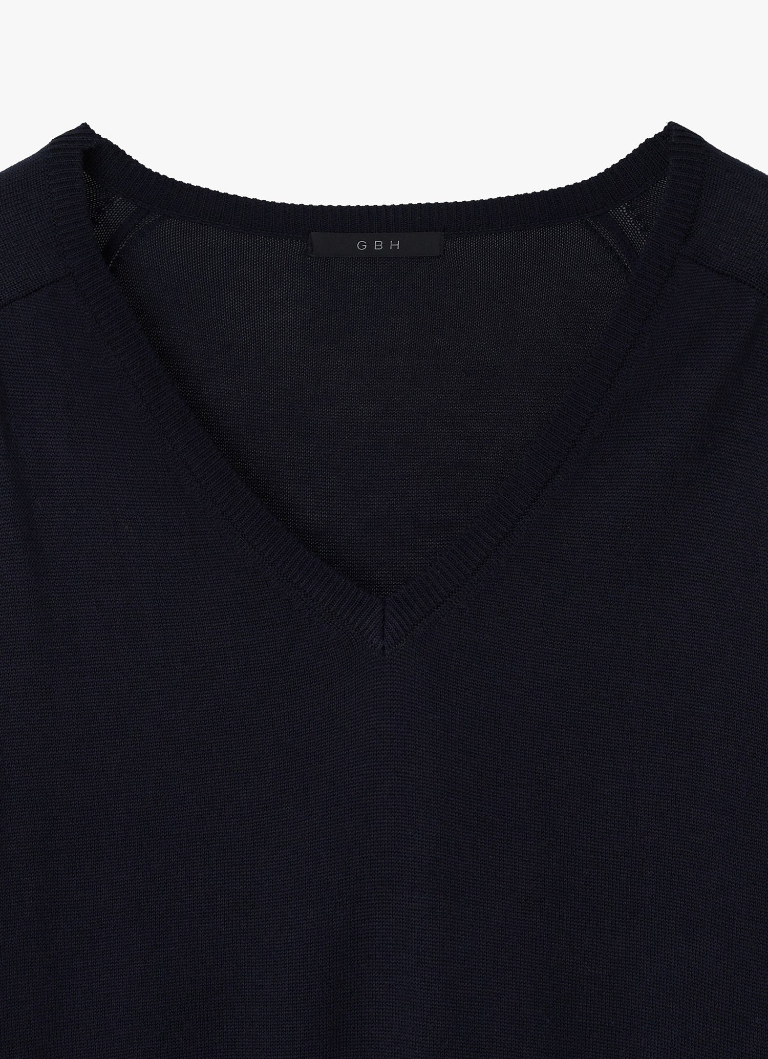 LOOSE V-NECK KNIT