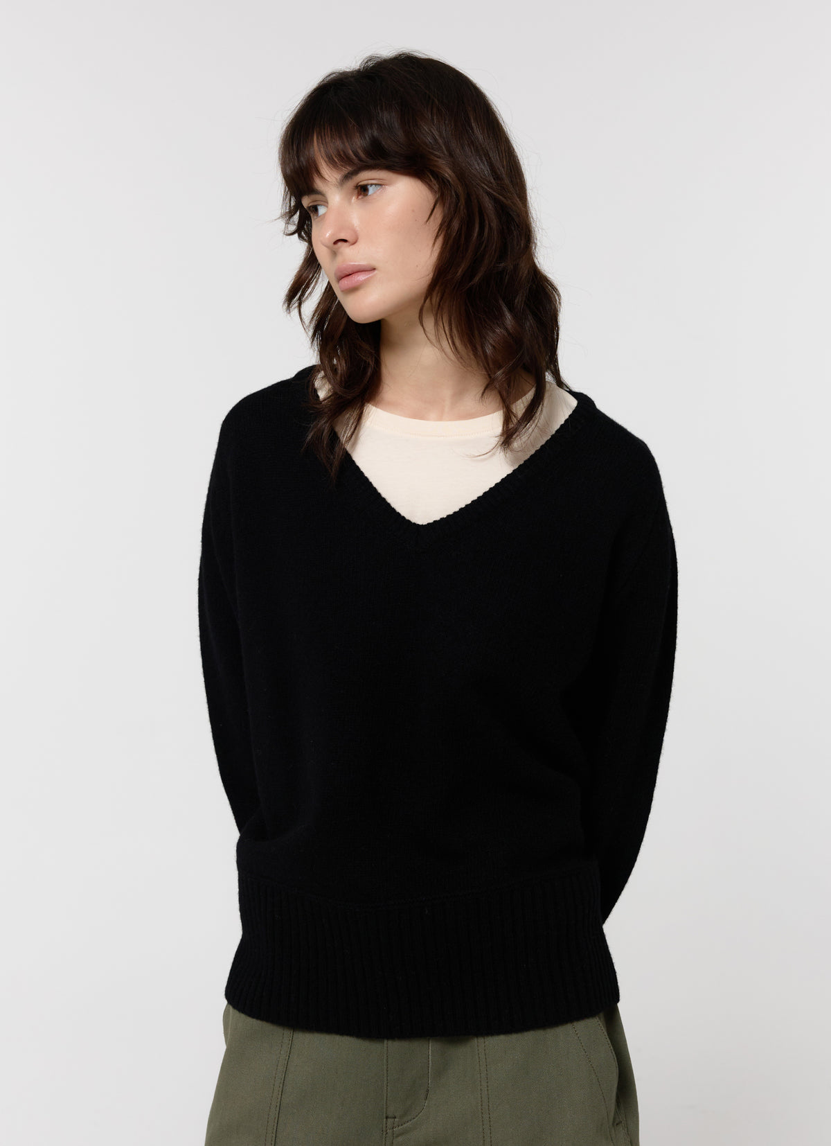 26FW WOOL V-NECK SWEATER