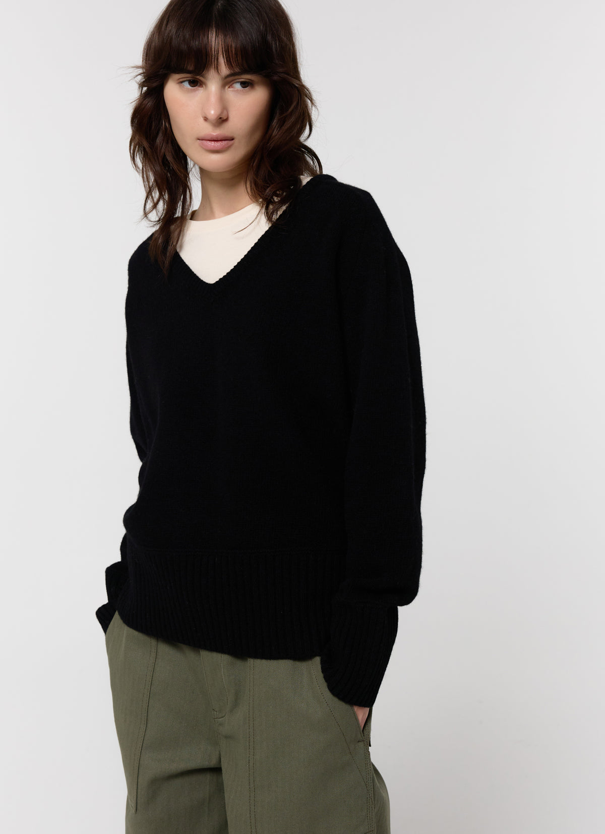 26FW WOOL V-NECK SWEATER