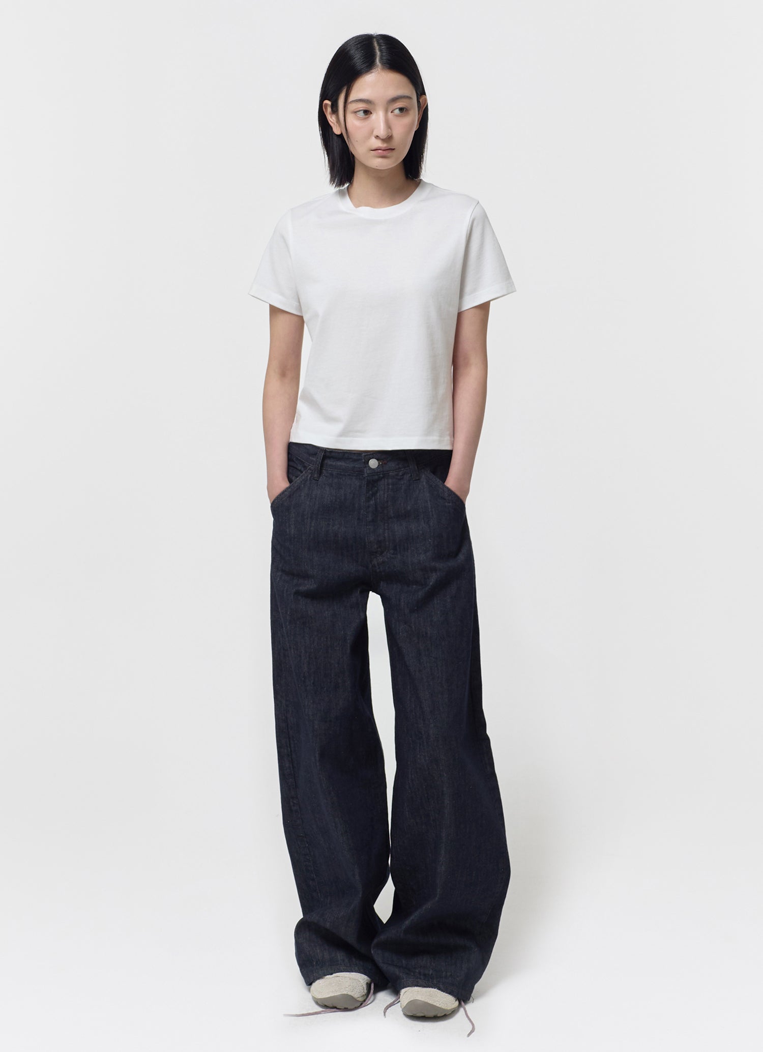 WIDE CINCH-BACK JEAN