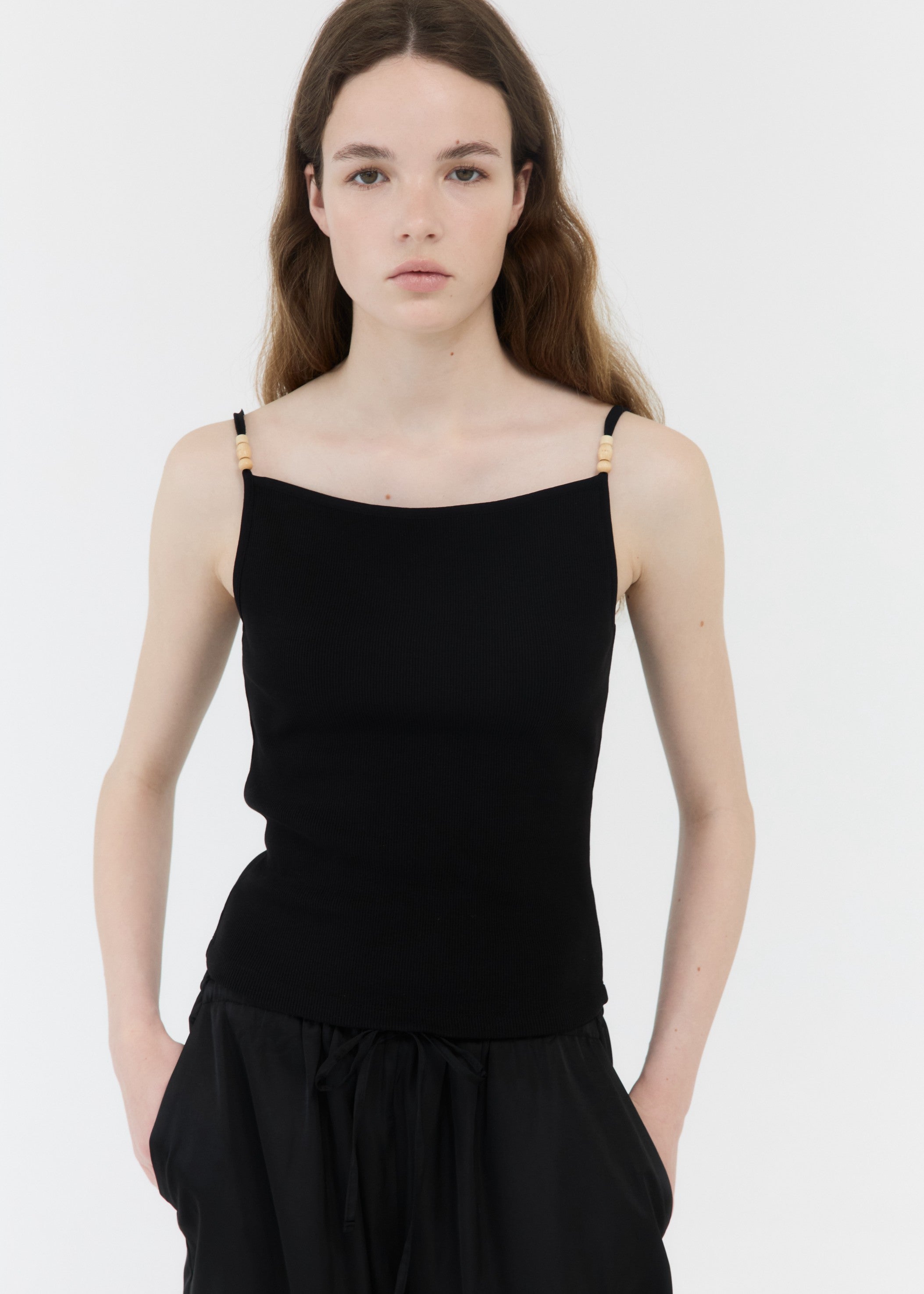 WOOD BEADS SLEEVELESS