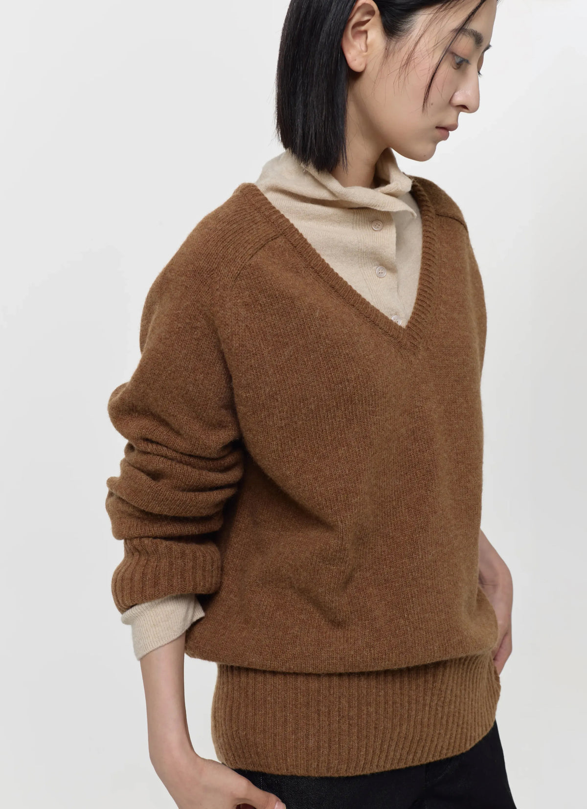 26FW WOOL V-NECK SWEATER