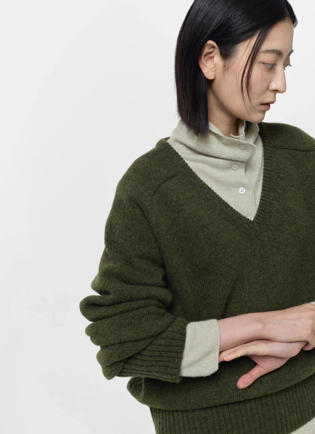 26FW WOOL V-NECK SWEATER