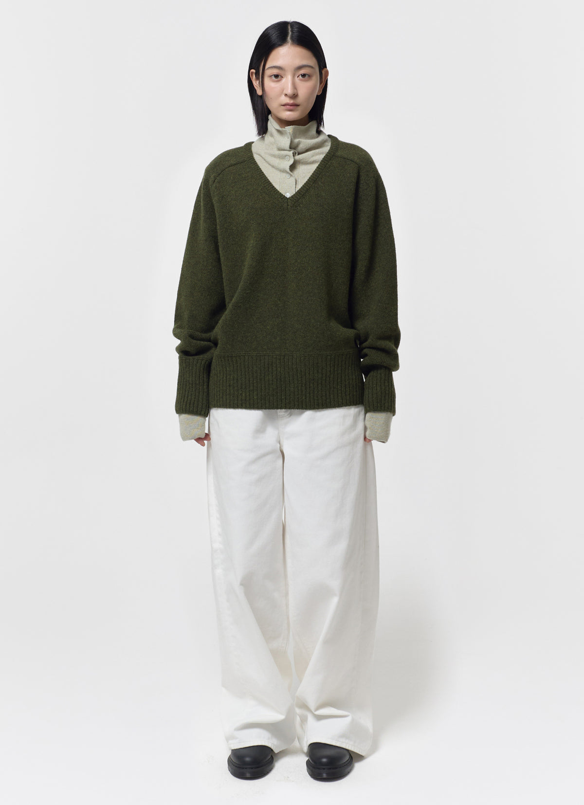26FW WOOL V-NECK SWEATER