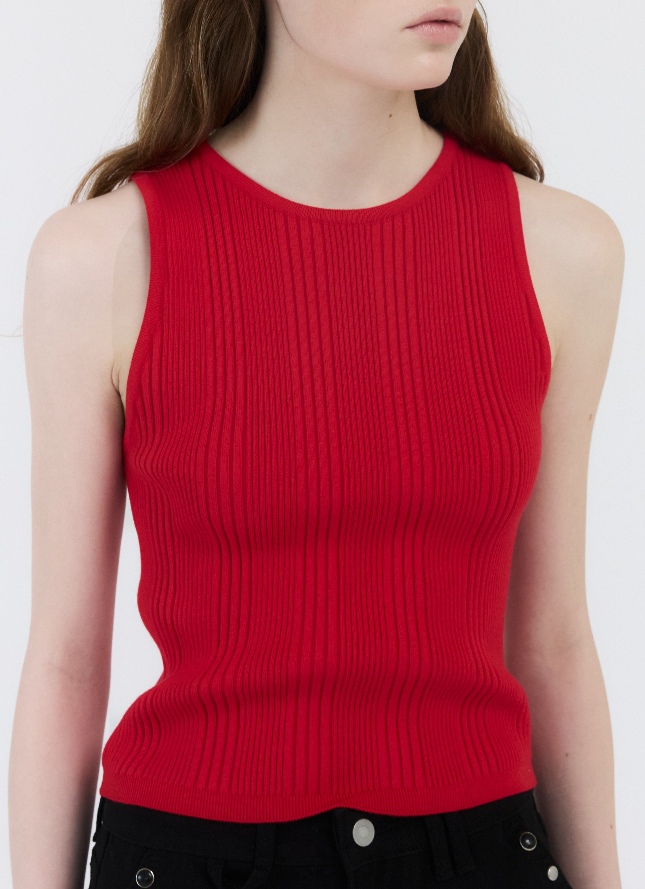RIBBED SLIM SLEEVELESS TOP