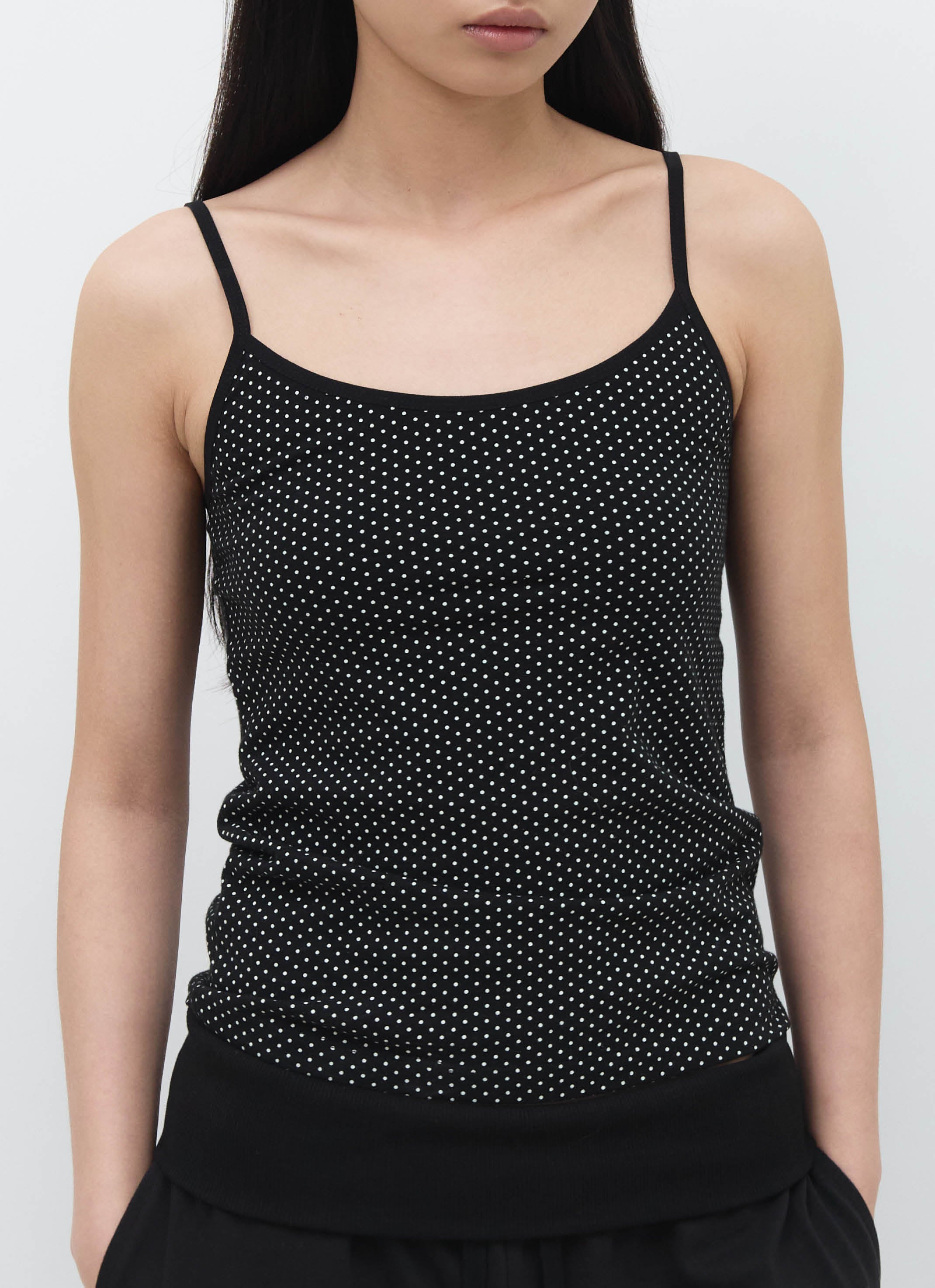 SLIM FIT DOT SLEEVELESS