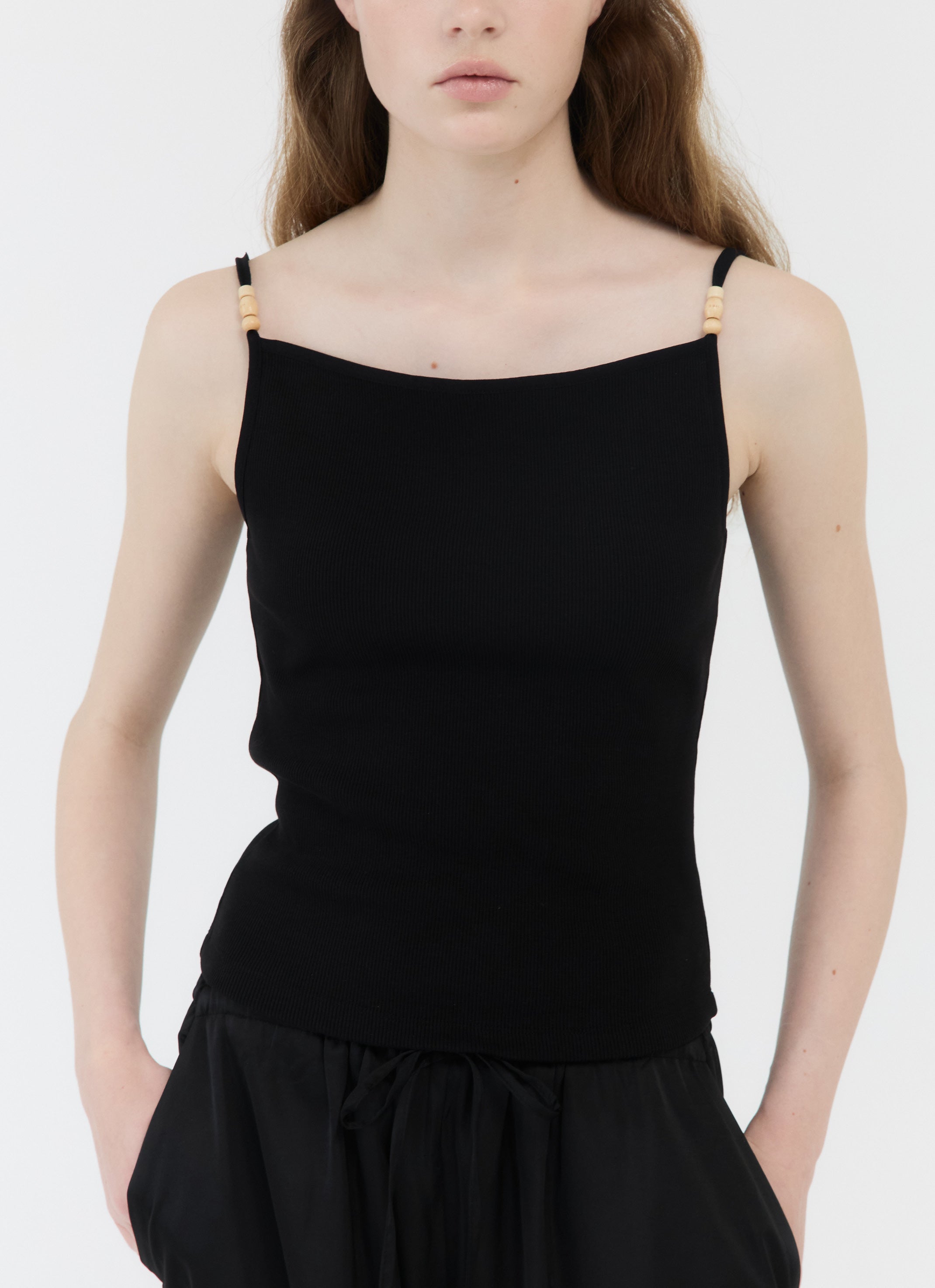 WOOD BEADS SLEEVELESS