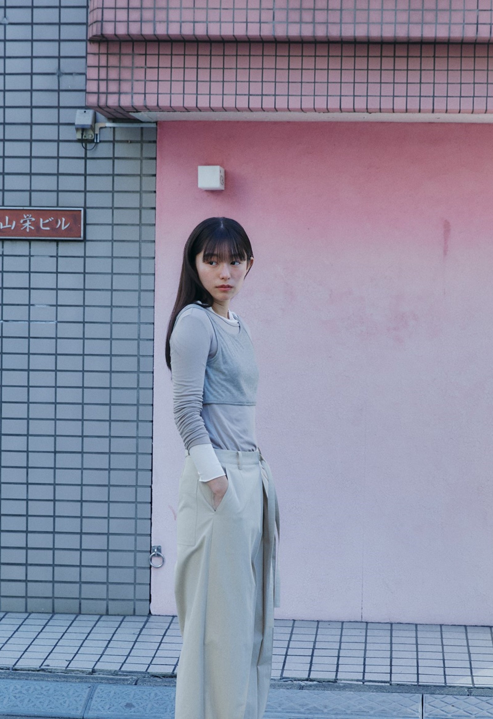 グレー 長袖 トップス レイヤード アクアガレージ aquagarage 重ね着 インナー レイヤード tシャツ