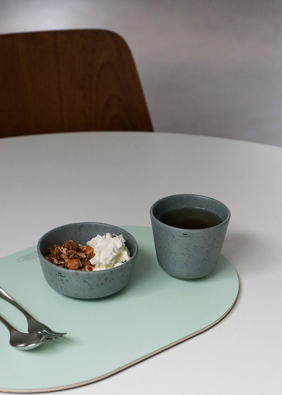 WOOD TABLE MAT