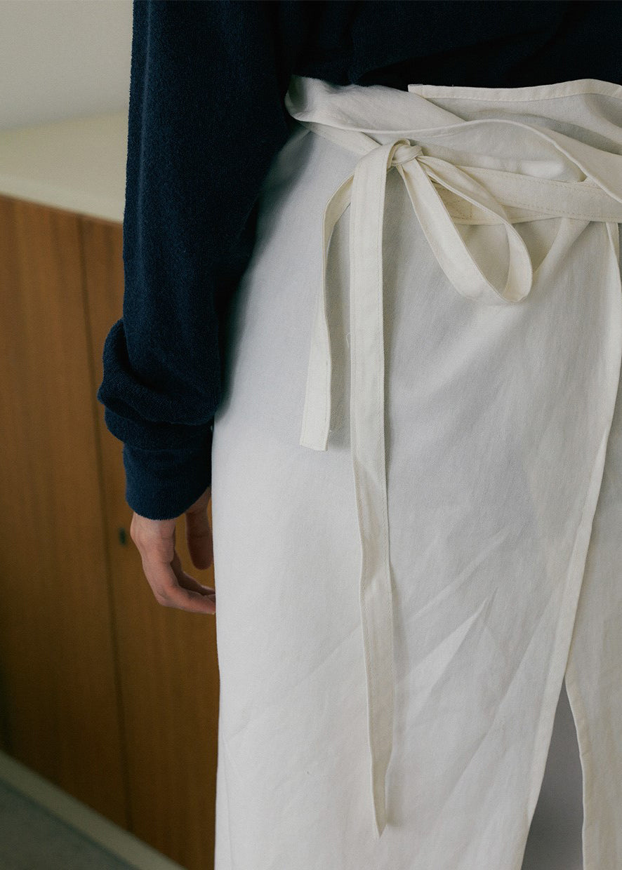 Half apron