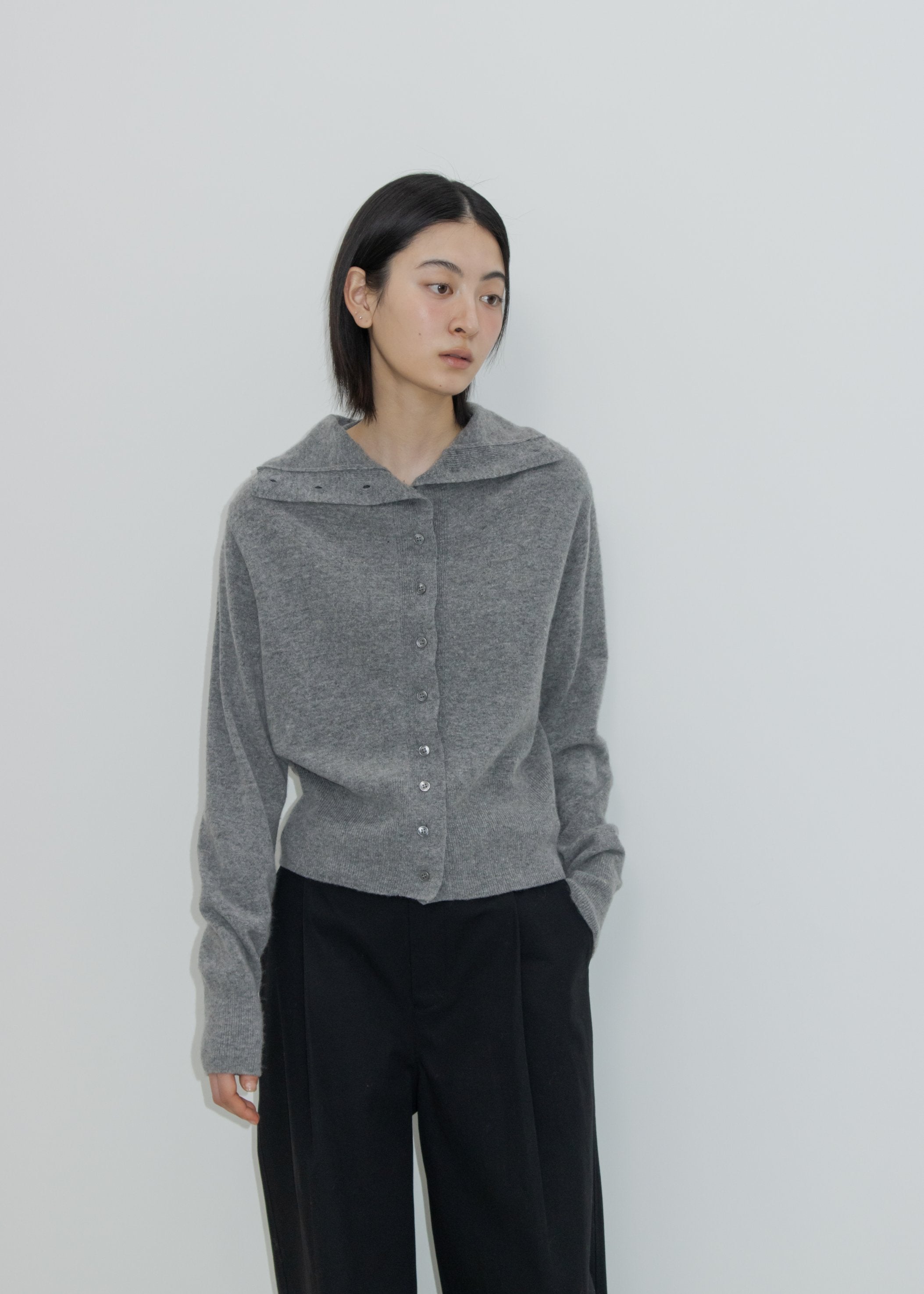 MERINOWOOL HIGHNECK CARDIGAN