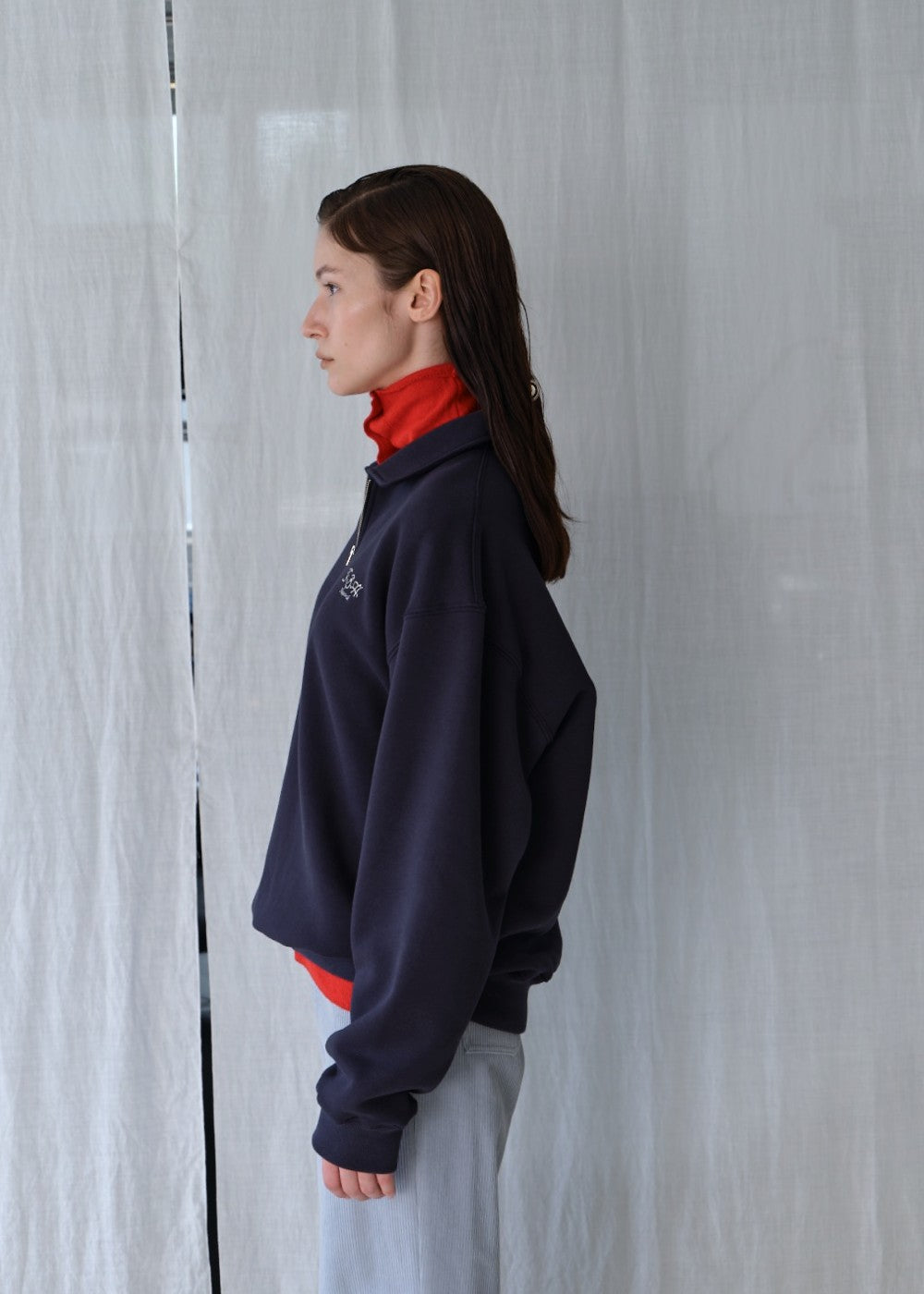 upload_20240925__APA3SW030IVFF_18_half zip-up sweatshirt-navy_7.jpg