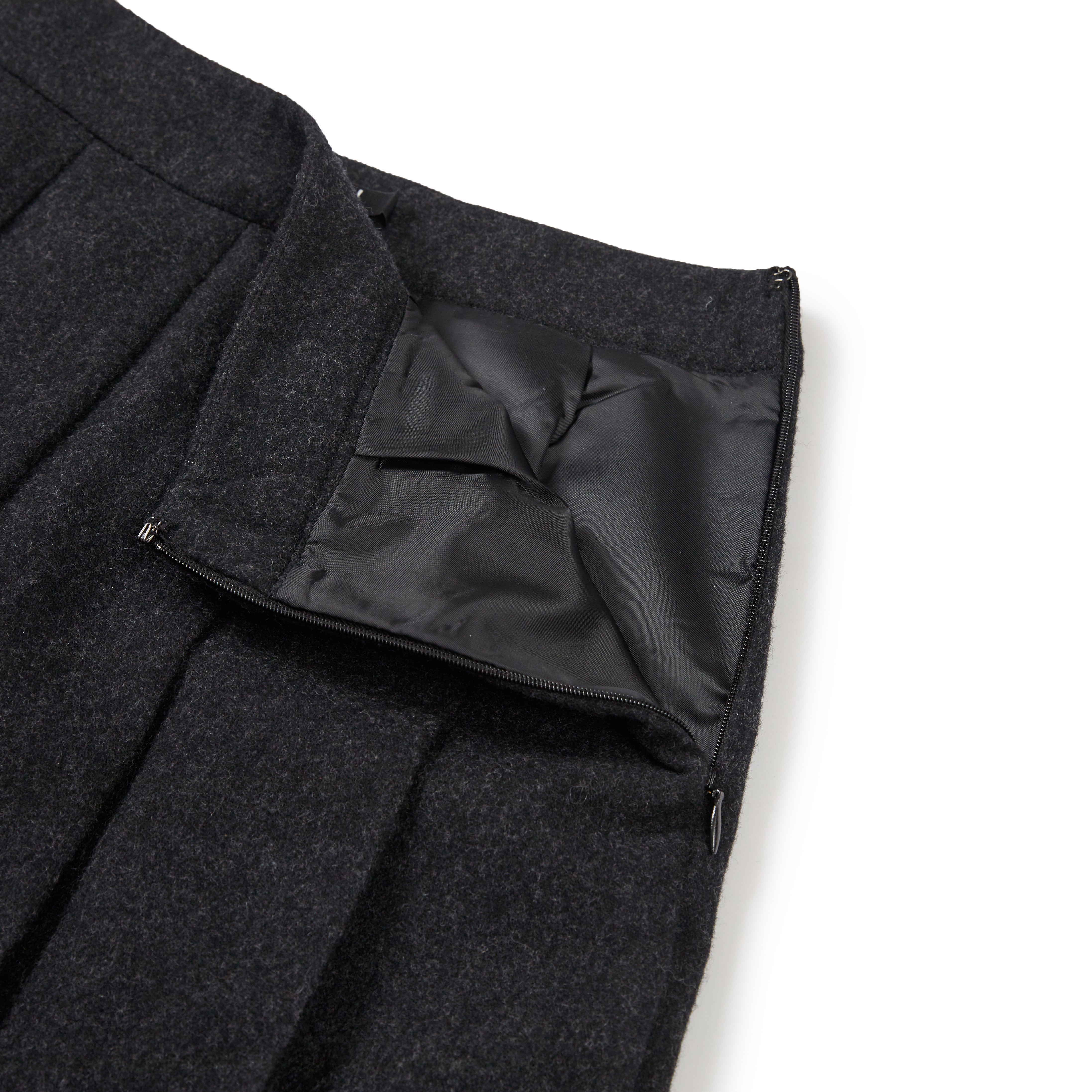 MAXI PLEATS SKIRT