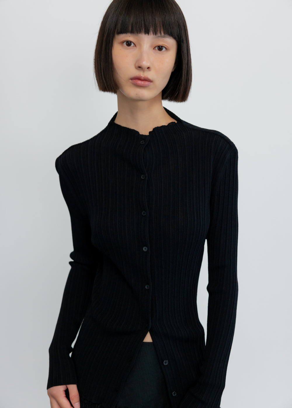 upload_20250124_APA3CD040BKFF_07_완_MOCK-NECK PLEATS CARDIGAN_BLACK_1.jpg