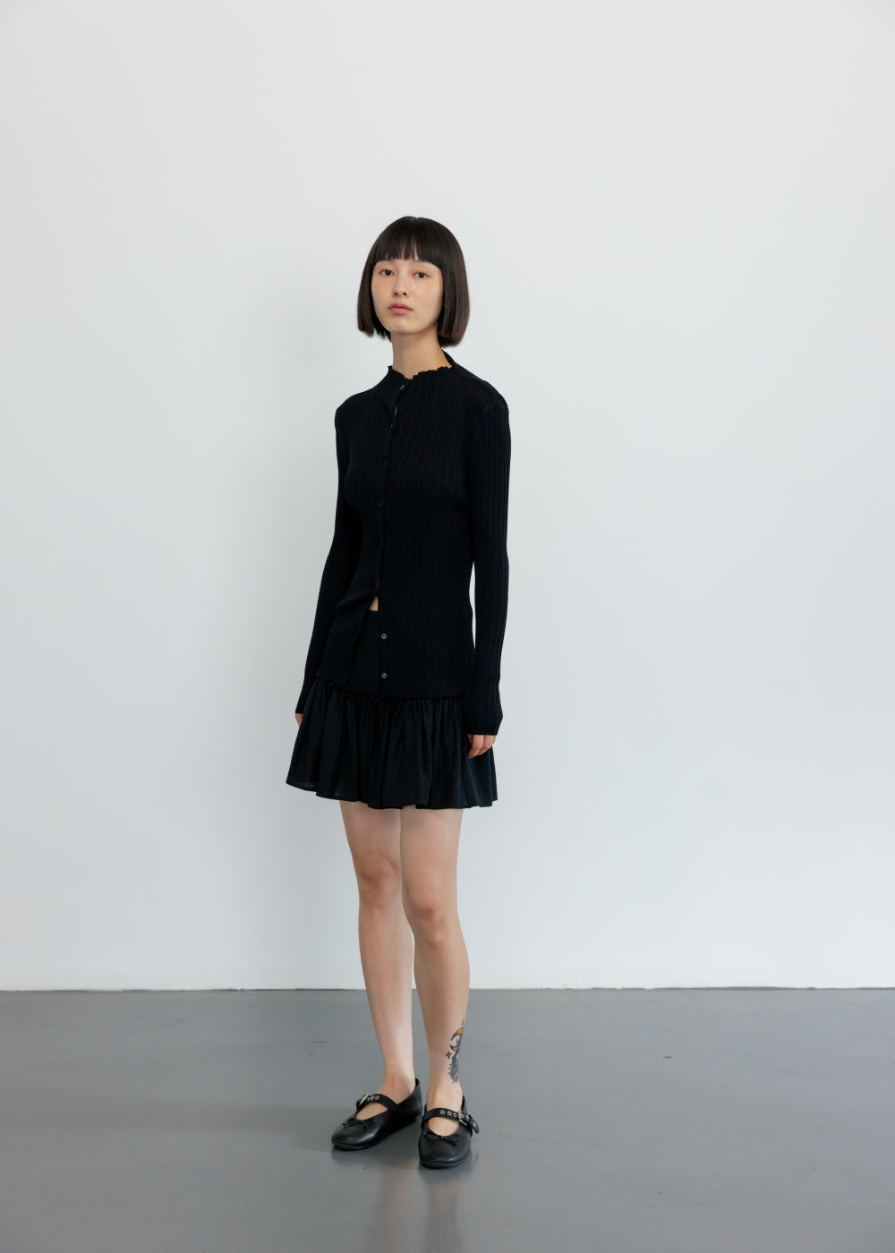 upload_20250124_APA3CD040BKFF_16_완_MOCK-NECK PLEATS CARDIGAN_BLACK_10.jpg