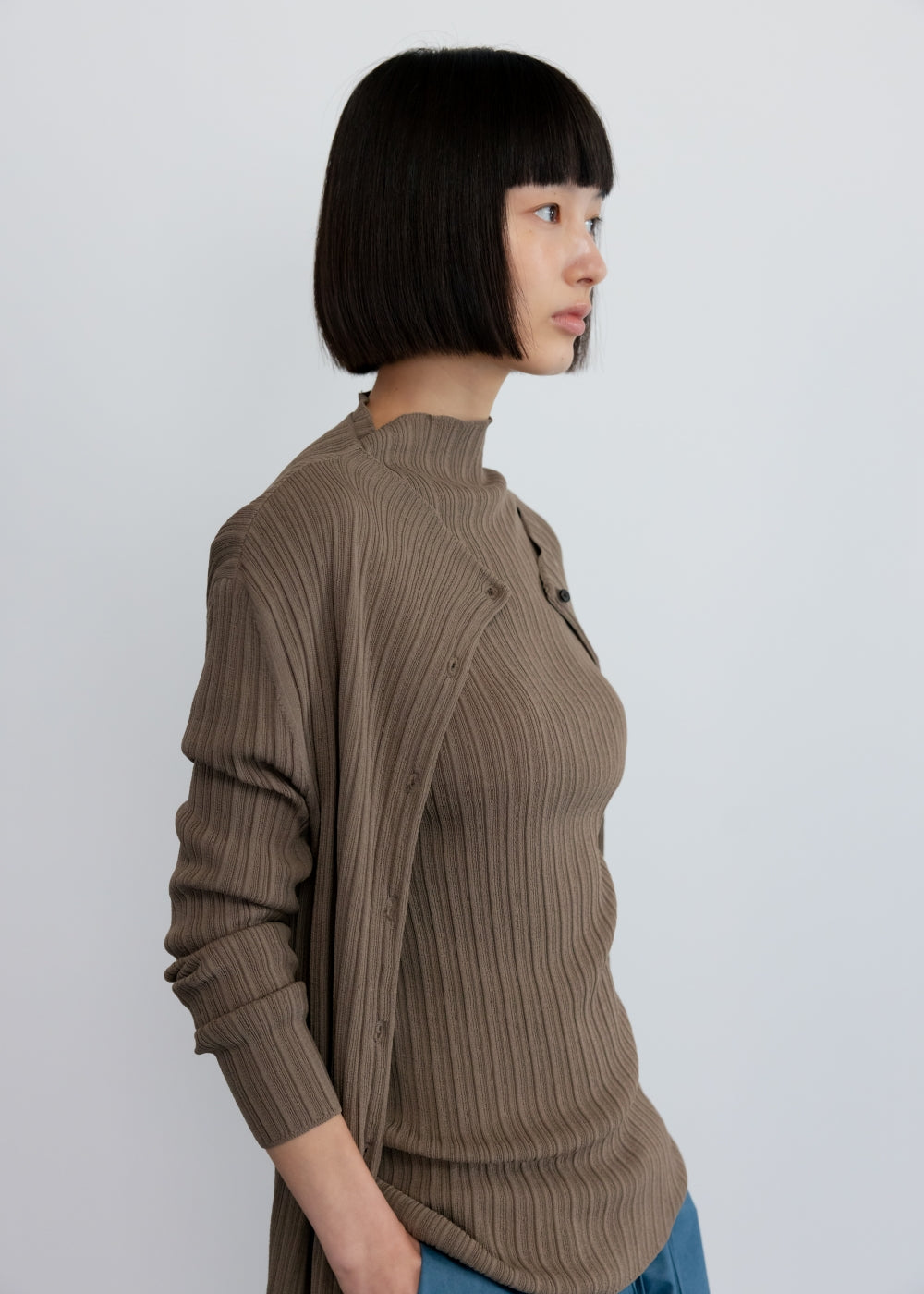 upload_20250124_APA3CD040CCFF_07_완_MOCK-NECK PLEATS CARDIGAN_COCOA_0.jpg