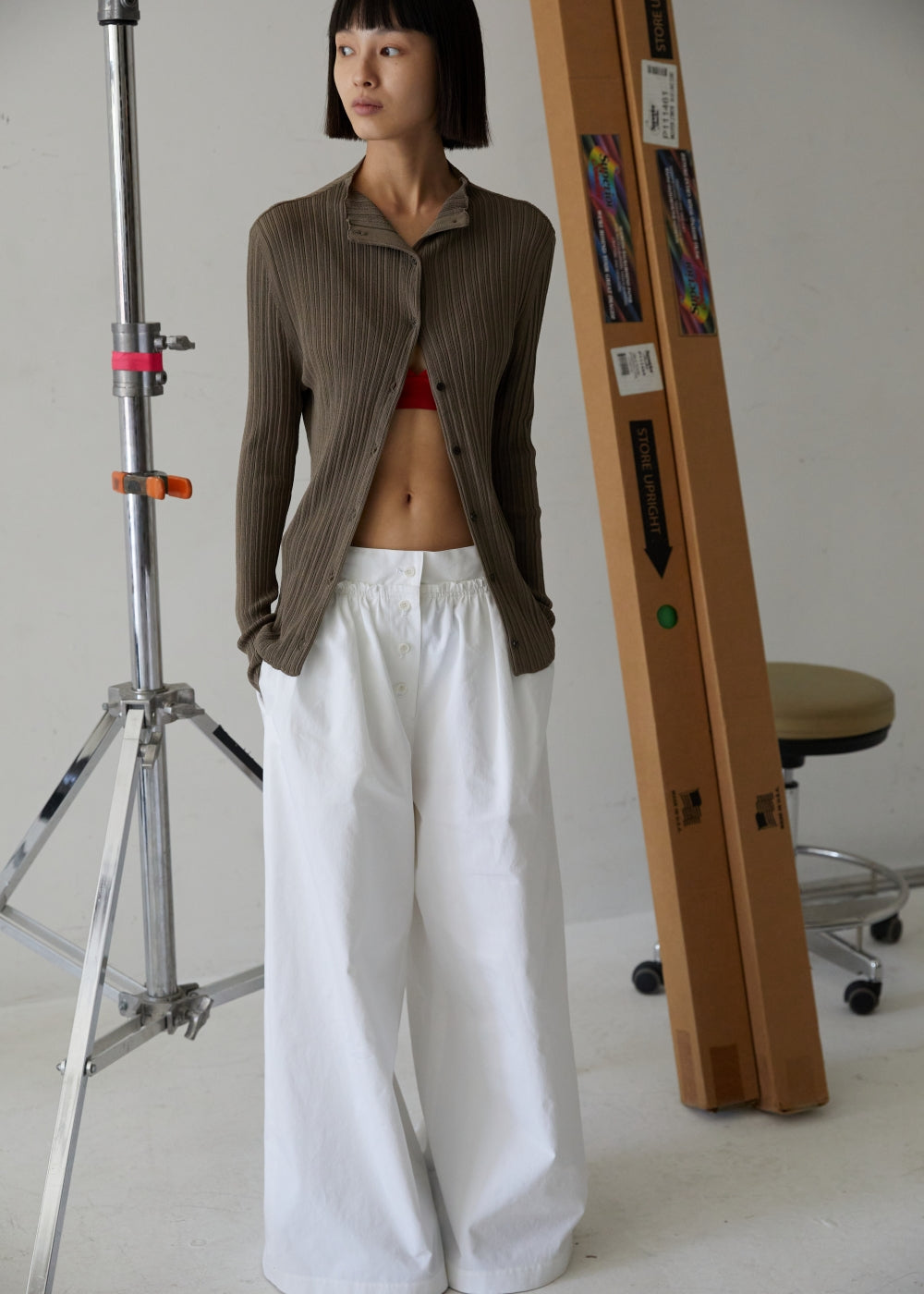 upload_20250124_APA3CD040CCFF_13_완_MOCK-NECK PLEATS CARDIGAN_COCOA_6.jpg