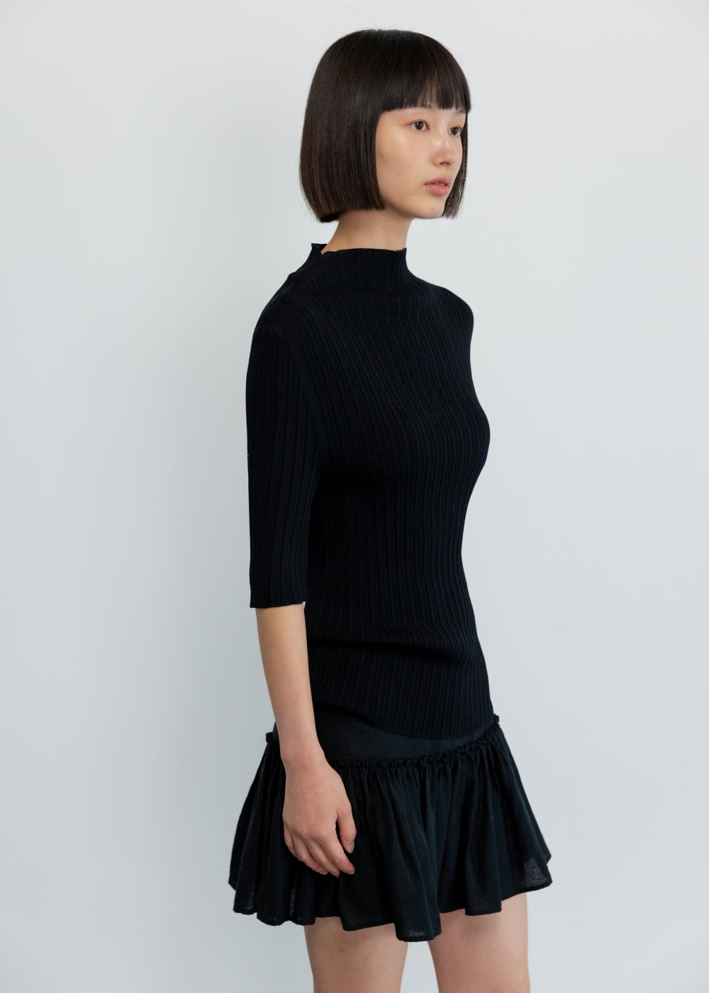 upload_20250124_APA3TP010BKFF_06_완_SLIM PLEATS TOP_BLACK_0.jpg